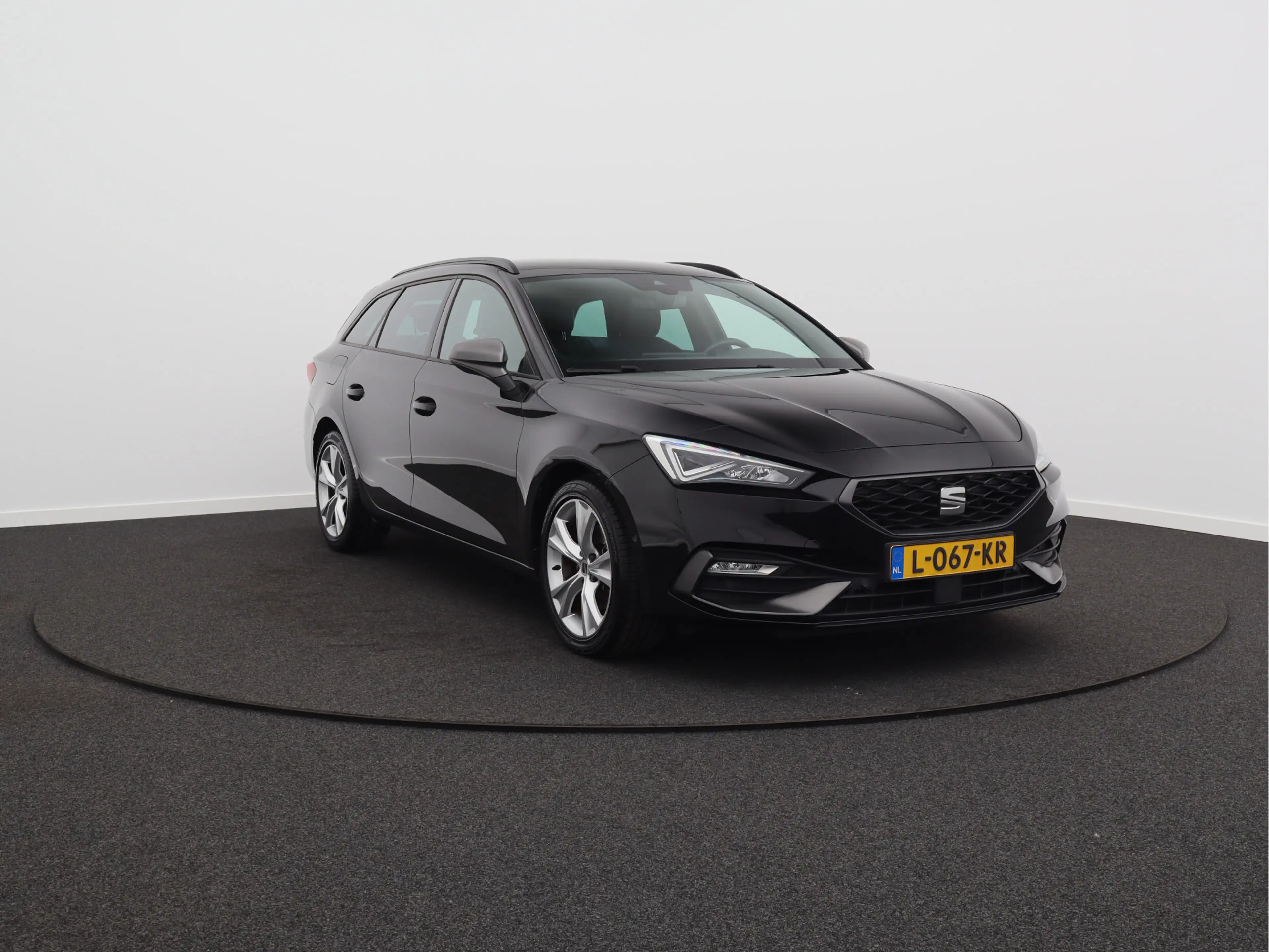 SEAT Leon Sportstourer 1.5 eTSI FR Business Intense/ lage km — photo 25