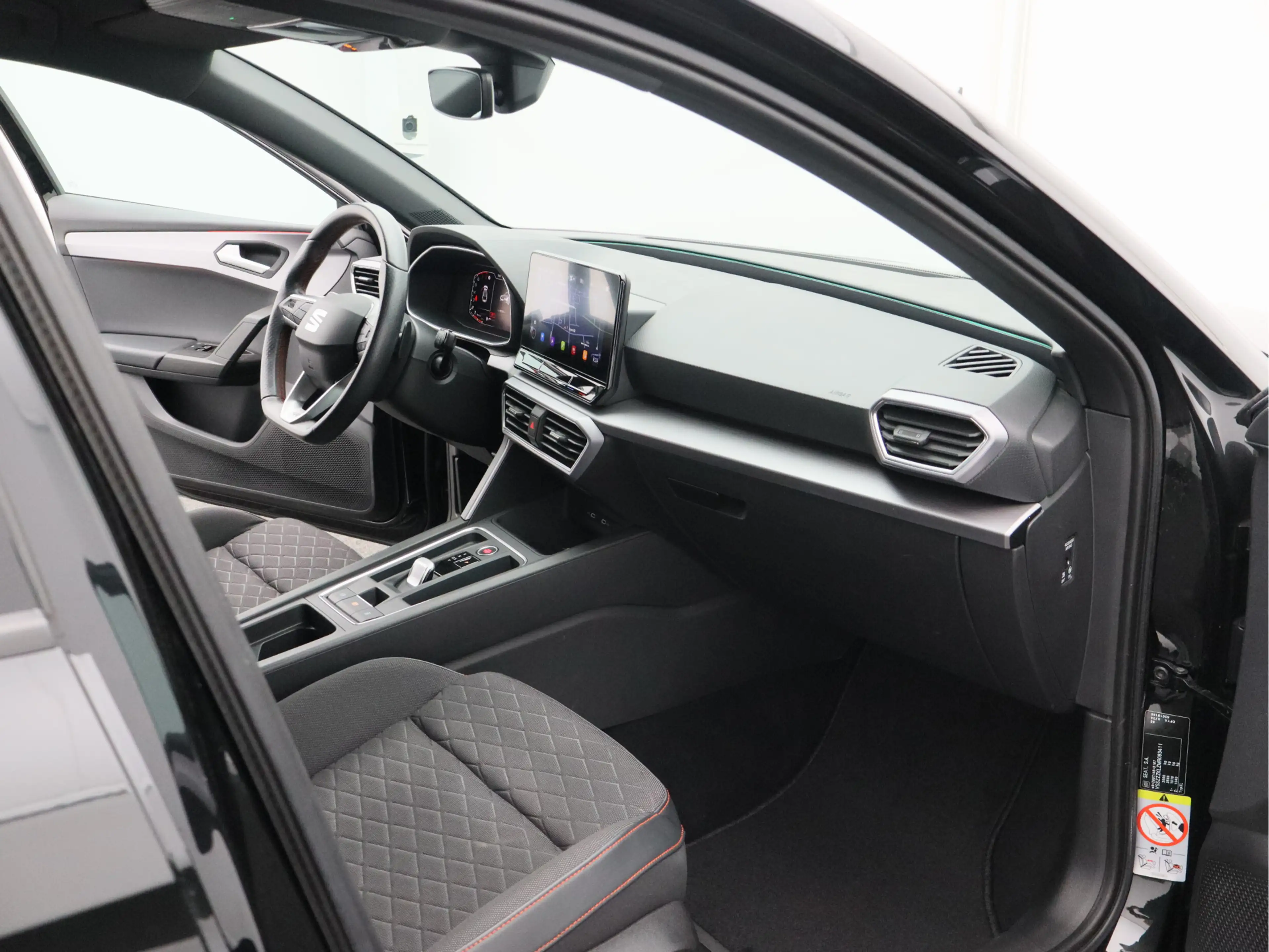SEAT Leon Sportstourer 1.5 eTSI FR Business Intense/ lage km — photo 22