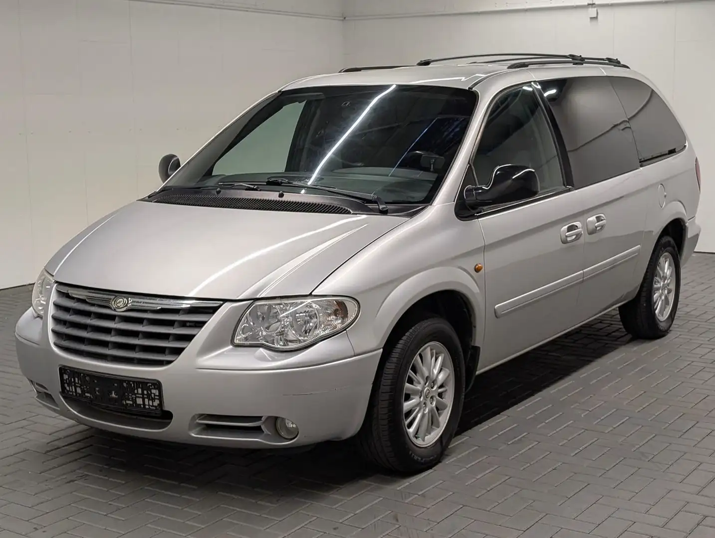 Chrysler Grand Voyager 2.8 CRD LX Für Gewerbe, Ex-/Import Silber - 1
