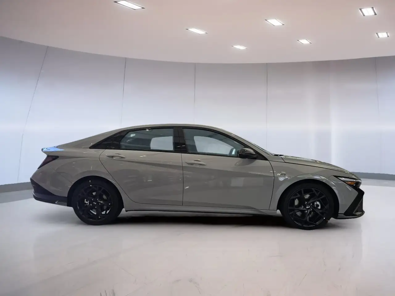 Hyundai ELANTRA снимка Hyundai ELANTRA