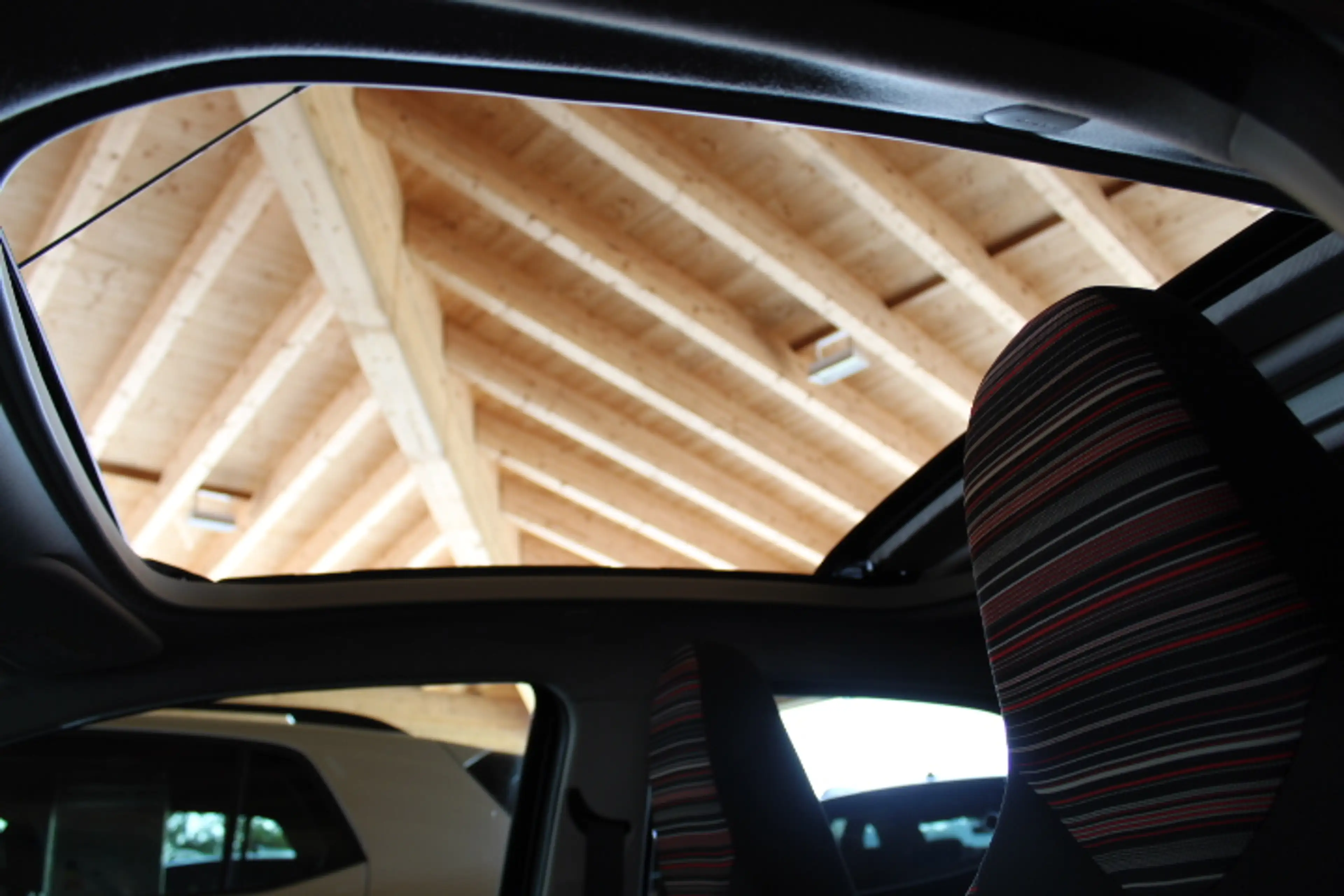 Citroen C1 1.0VTI SHINE  5-TÜRIG  SITZHEIZUNG RF-KAMERA 8-FACH BEREIFT — photo 8