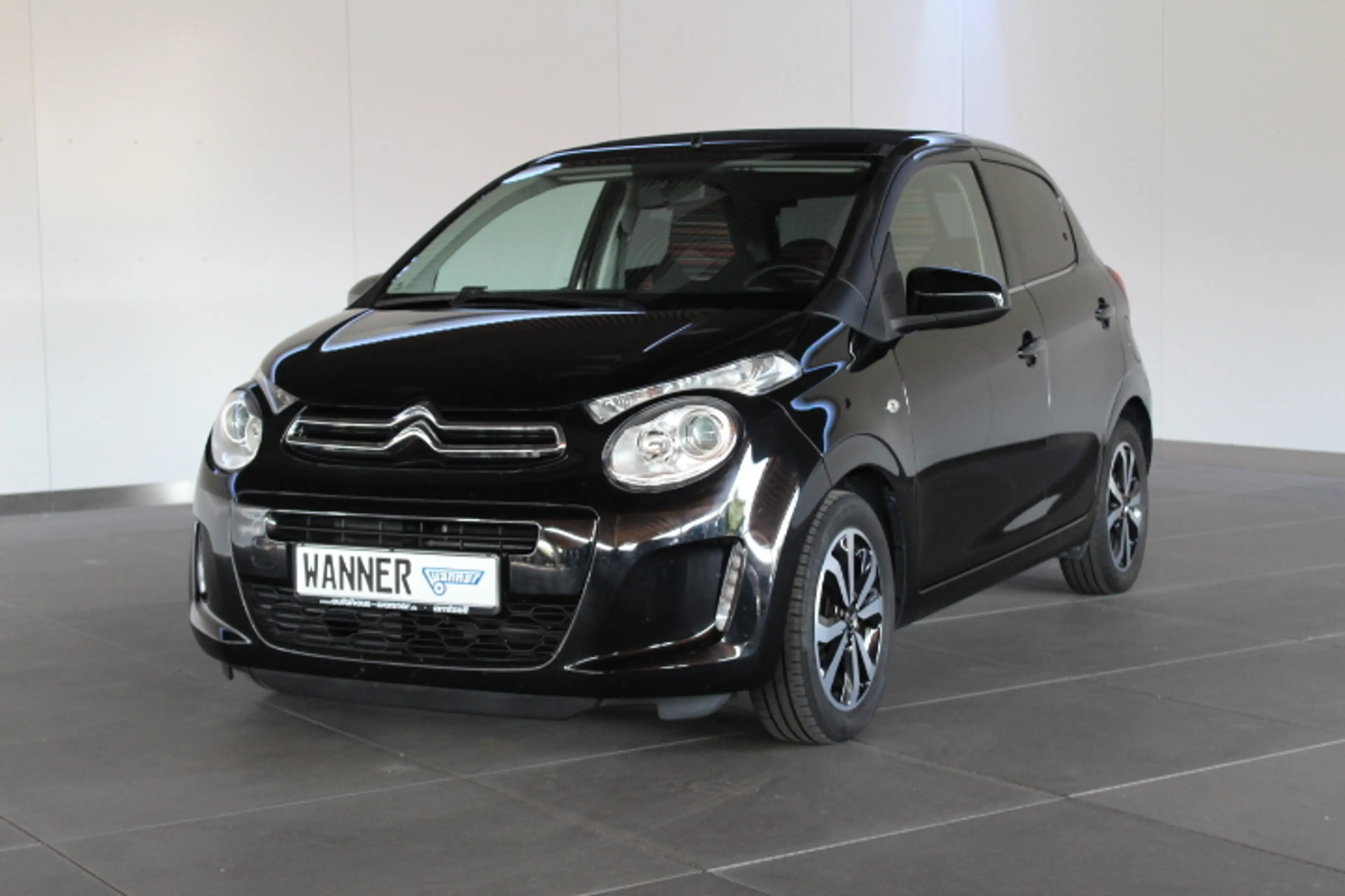 Citroen C1 1.0VTI SHINE  5-TÜRIG  SITZHEIZUNG RF-KAMERA 8-FACH BEREIFT — photo 11