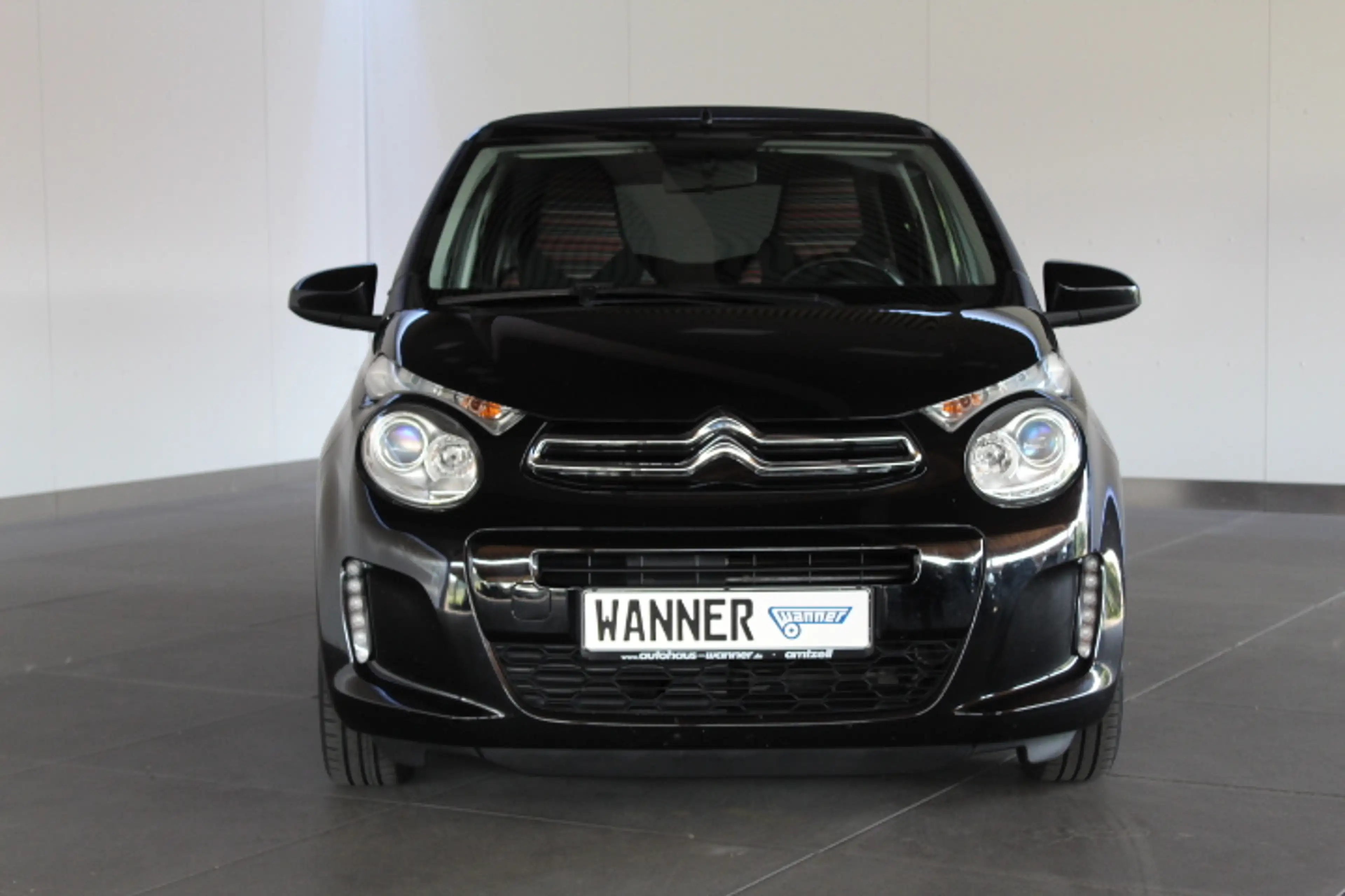 Citroen C1 1.0VTI SHINE  5-TÜRIG  SITZHEIZUNG RF-KAMERA 8-FACH BEREIFT — photo 10