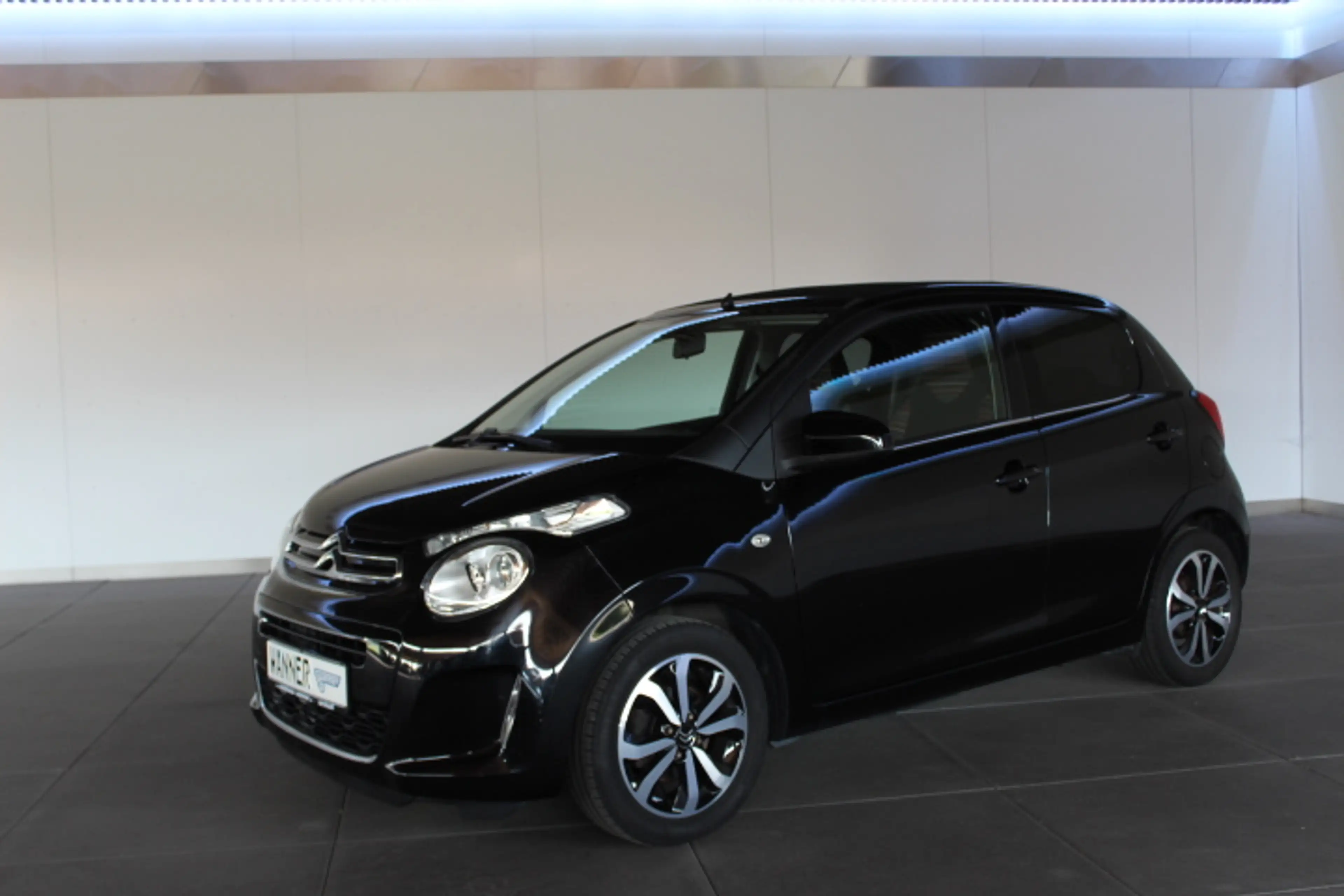 Citroen C1 1.0VTI SHINE  5-TÜRIG  SITZHEIZUNG RF-KAMERA 8-FACH BEREIFT — photo 12