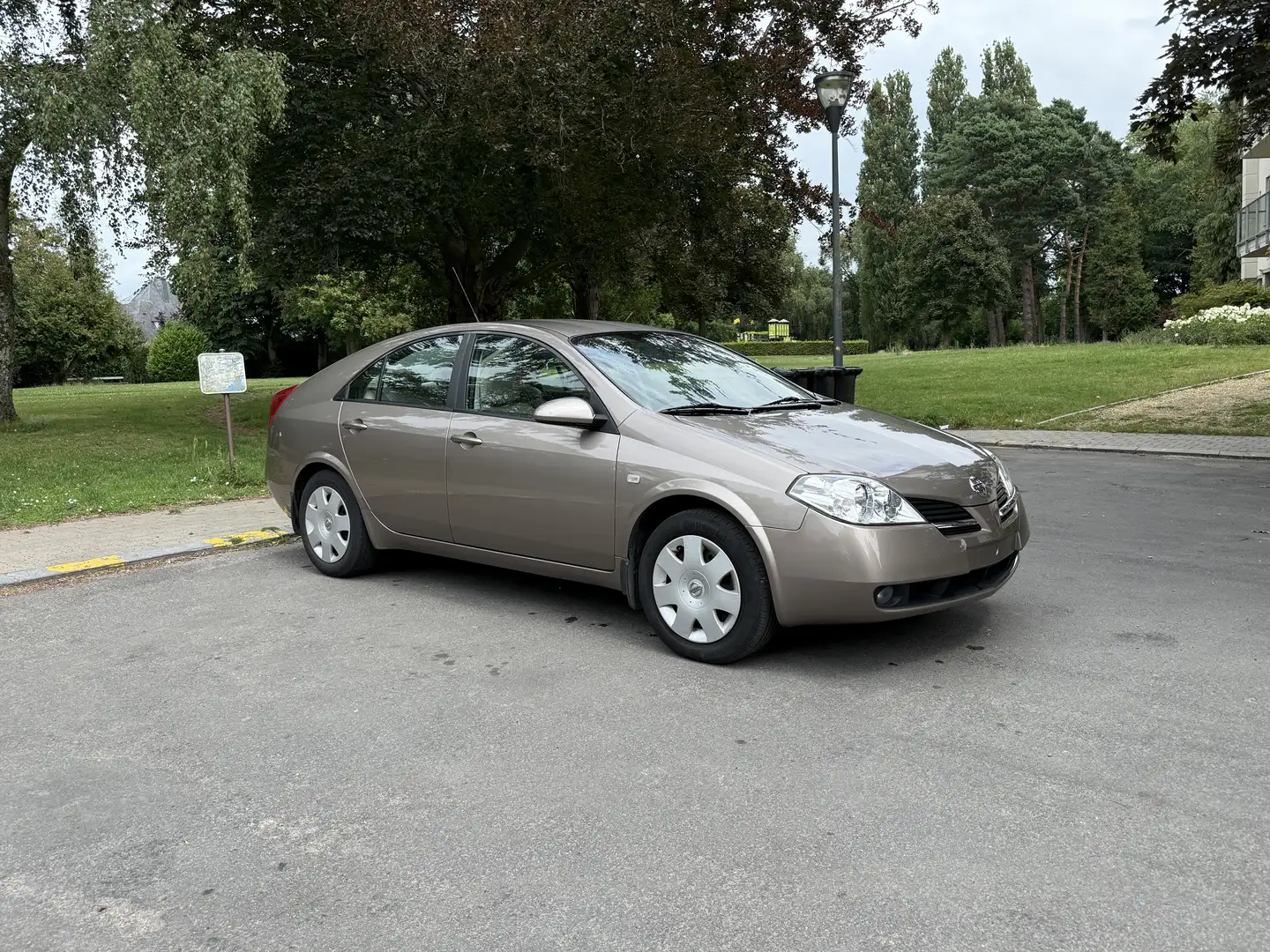 Nissan Primera 1.8i 16v Acenta - 1