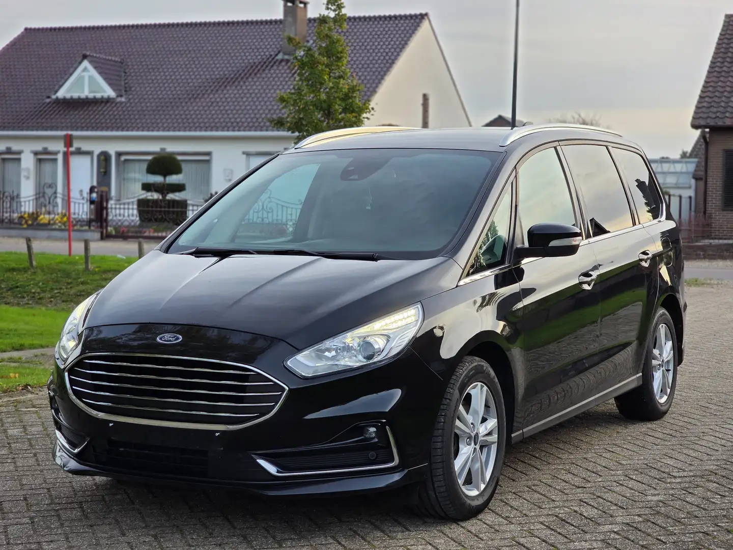 Ford Galaxy 2.0d EcoBlue 7PL * Full Option * Euro 6d * Noir - 1