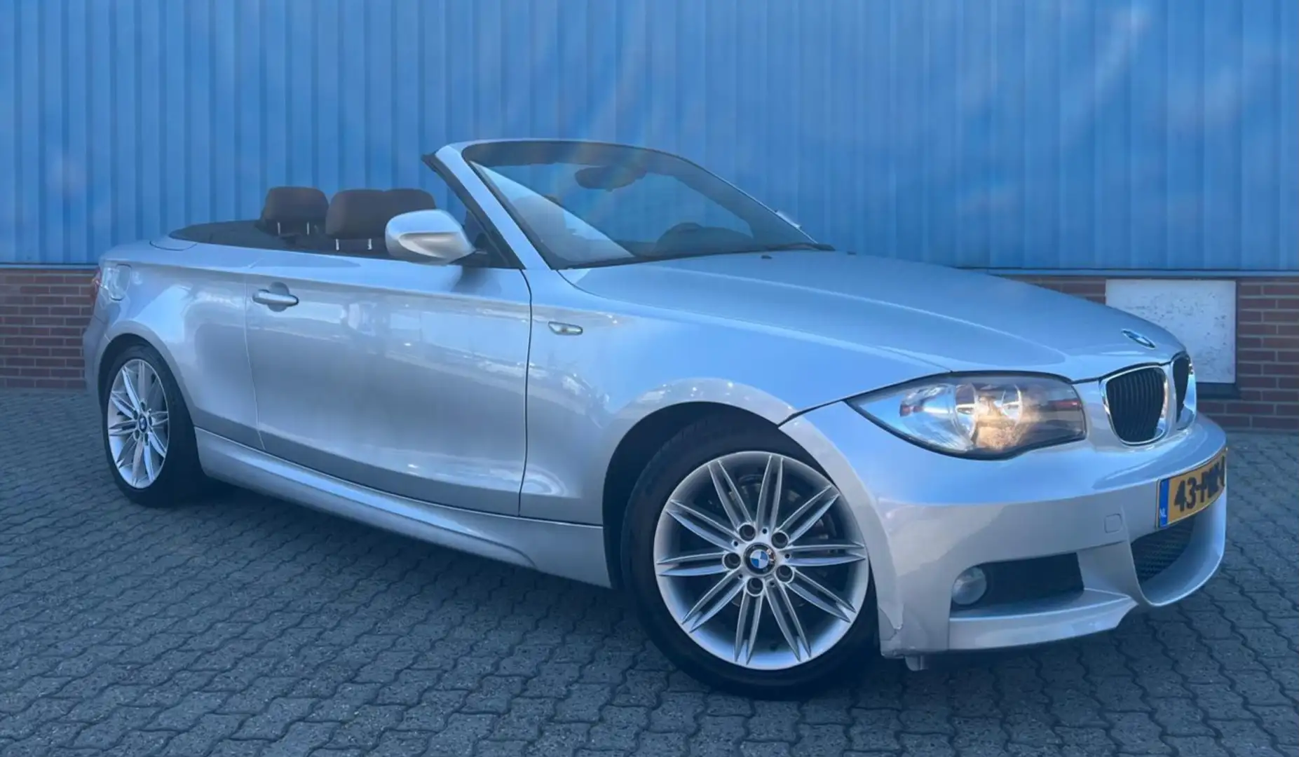 BMW 120 1-Serie (e87) 120i 170pk Aut. High Executive MOTOR Grijs - 1