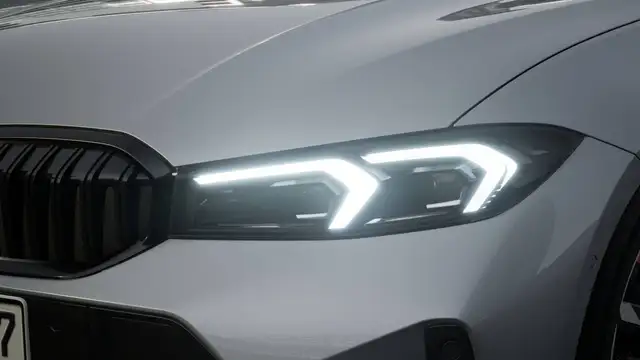 BMW 3 Series view 6