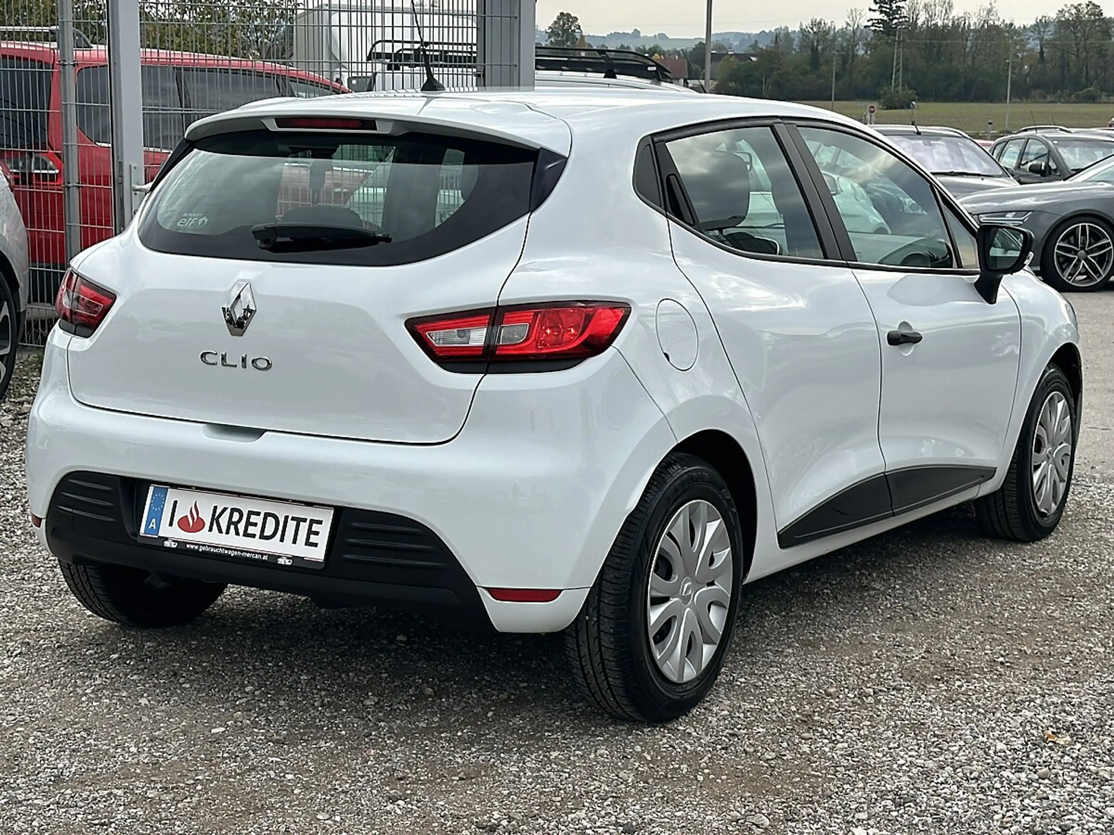 Renault Clio Life TCe 75 *VOLLSTÄNDIGE SERVICEHISTORIE* — photo 6
