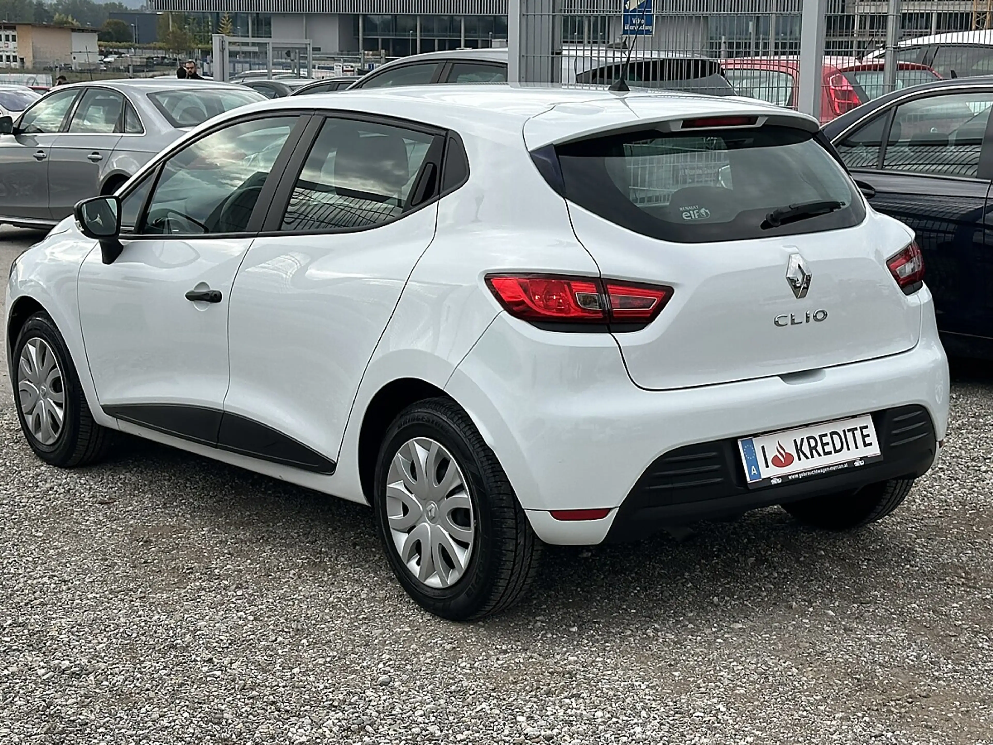 Renault Clio Life TCe 75 *VOLLSTÄNDIGE SERVICEHISTORIE* — photo 4