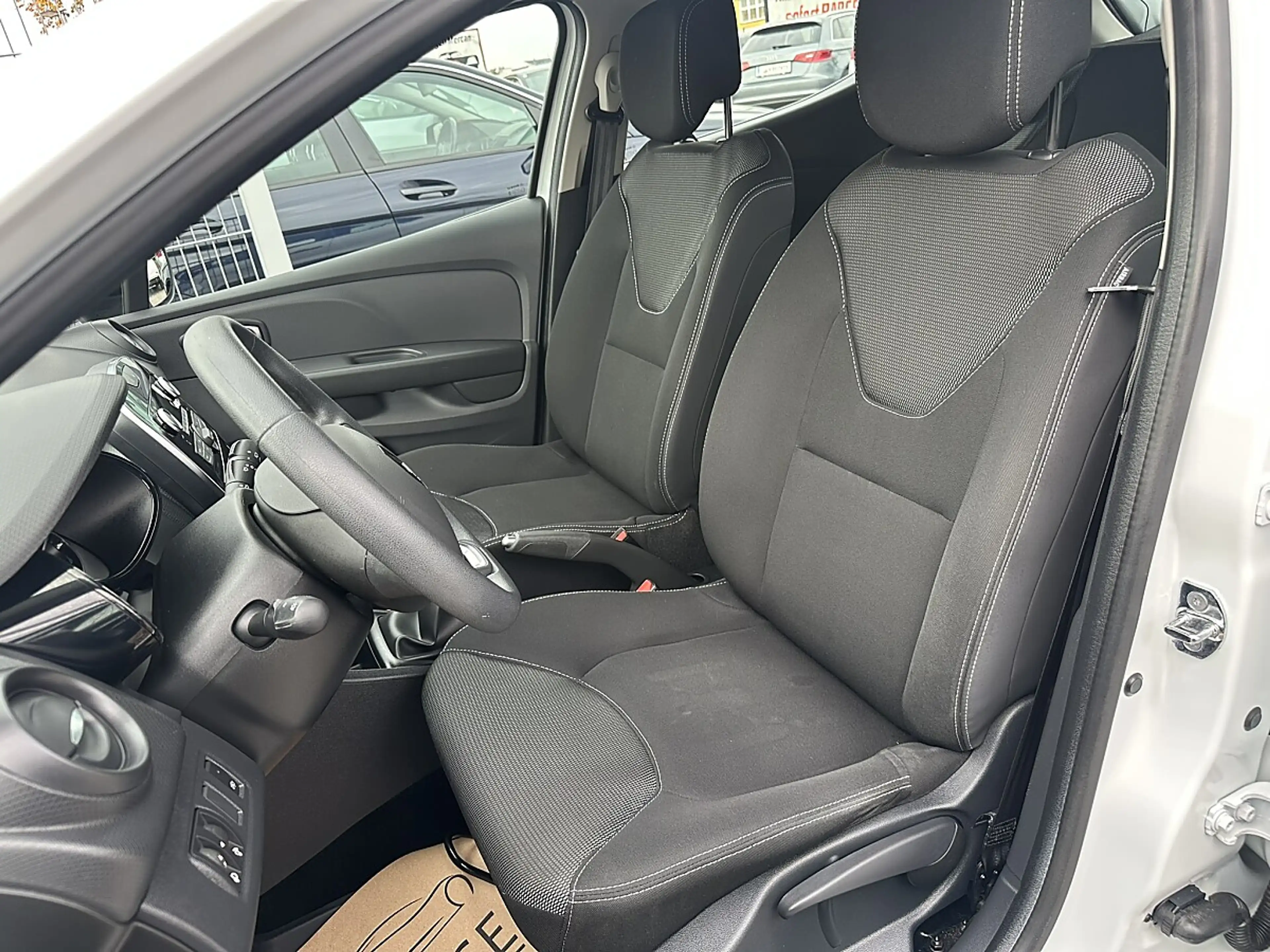 Renault Clio Life TCe 75 *VOLLSTÄNDIGE SERVICEHISTORIE* — photo 11