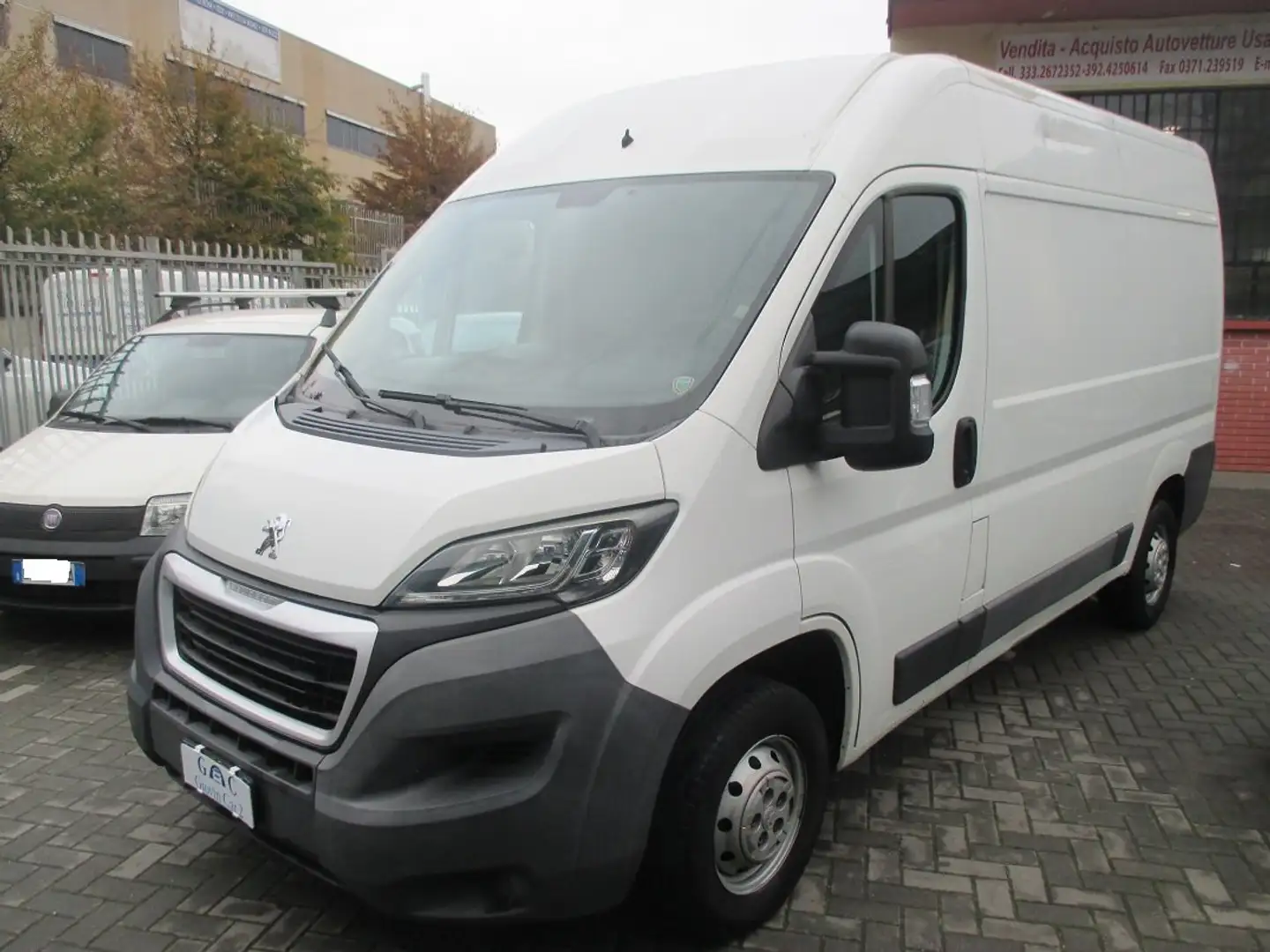 Peugeot Boxer 2.2 HDI 130 CV 3 Posti Weiß - 2