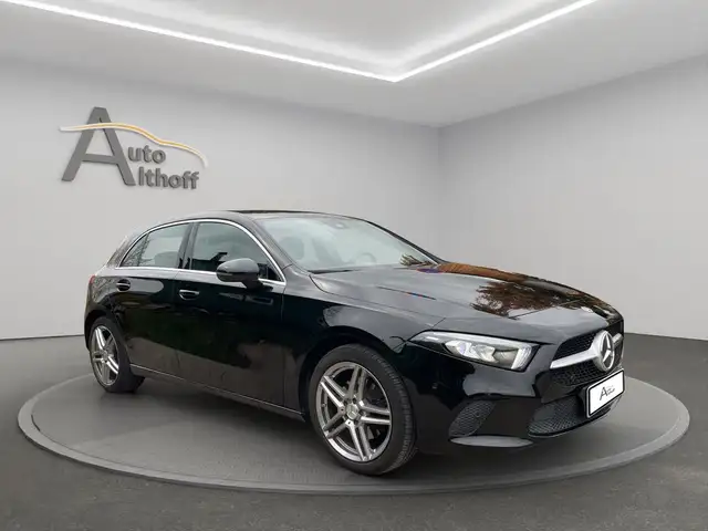 Mercedes-Benz A 220 Progressive NAV LED SHZ PDC