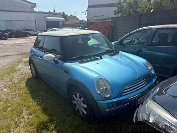AUTO PER COMMERCIANTE NON RICONDIZIONATA Mini 1.4