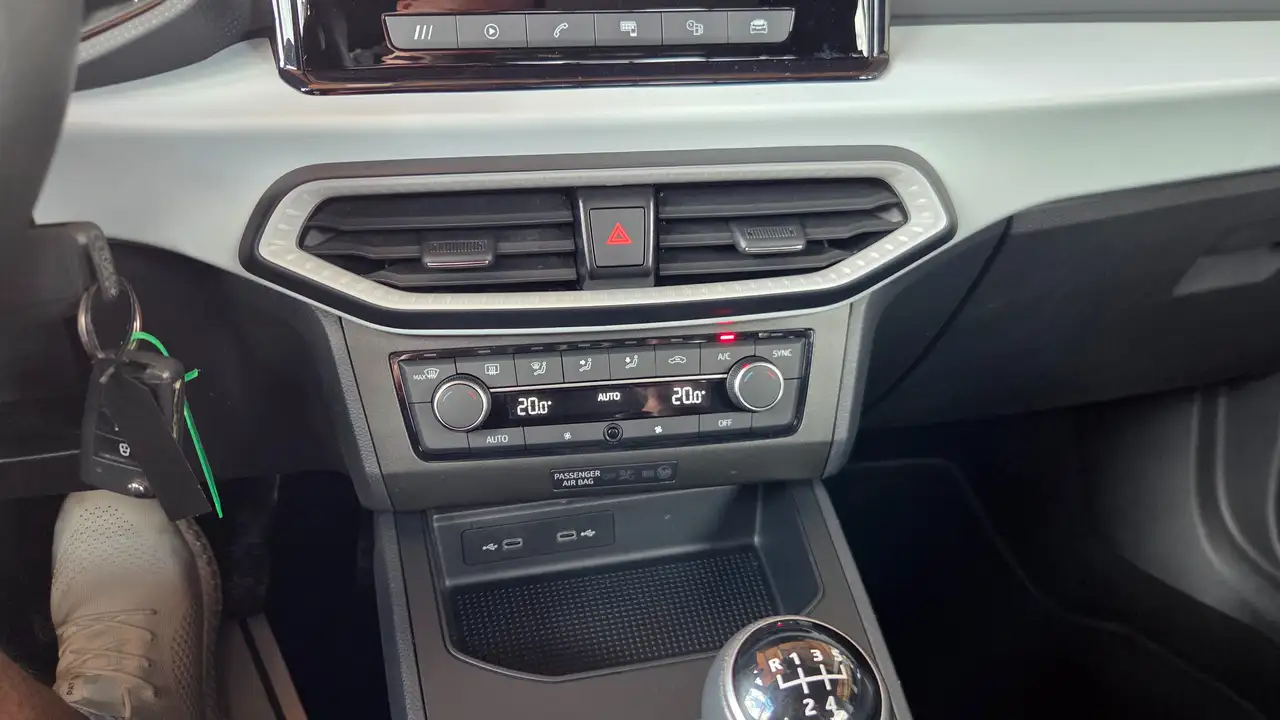 SEAT Ibiza Style*LED-SCHEINWERFER/PDC/TEMP/FREISPRECH/APPLE/*, миниатюра 25