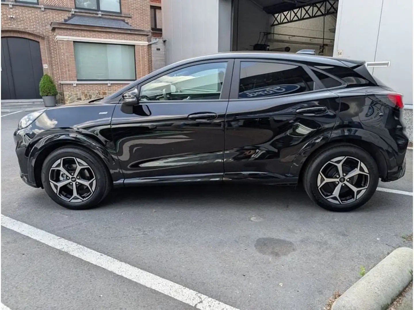 Ford Puma ST-Line 1.0i Ecoboost 125pk Mild Hybrid Zwart - 2
