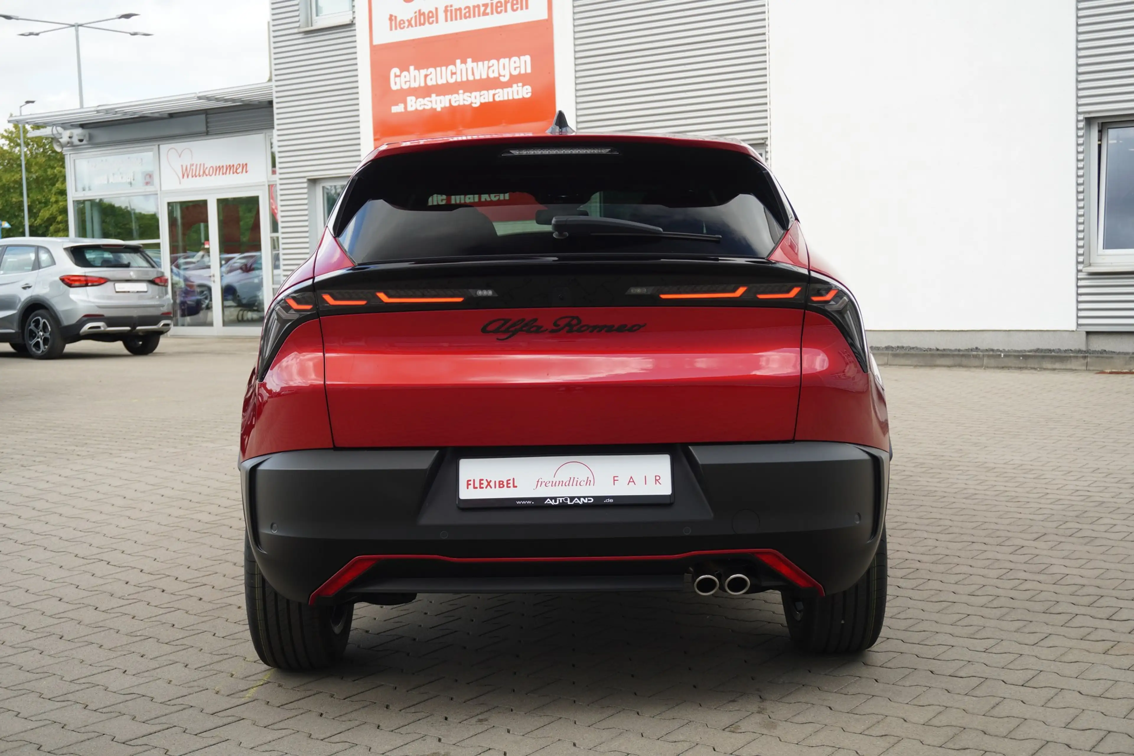 Alfa Romeo Junior Ibrida Speciale 1.2 VGT LED ACC Navi — photo 7