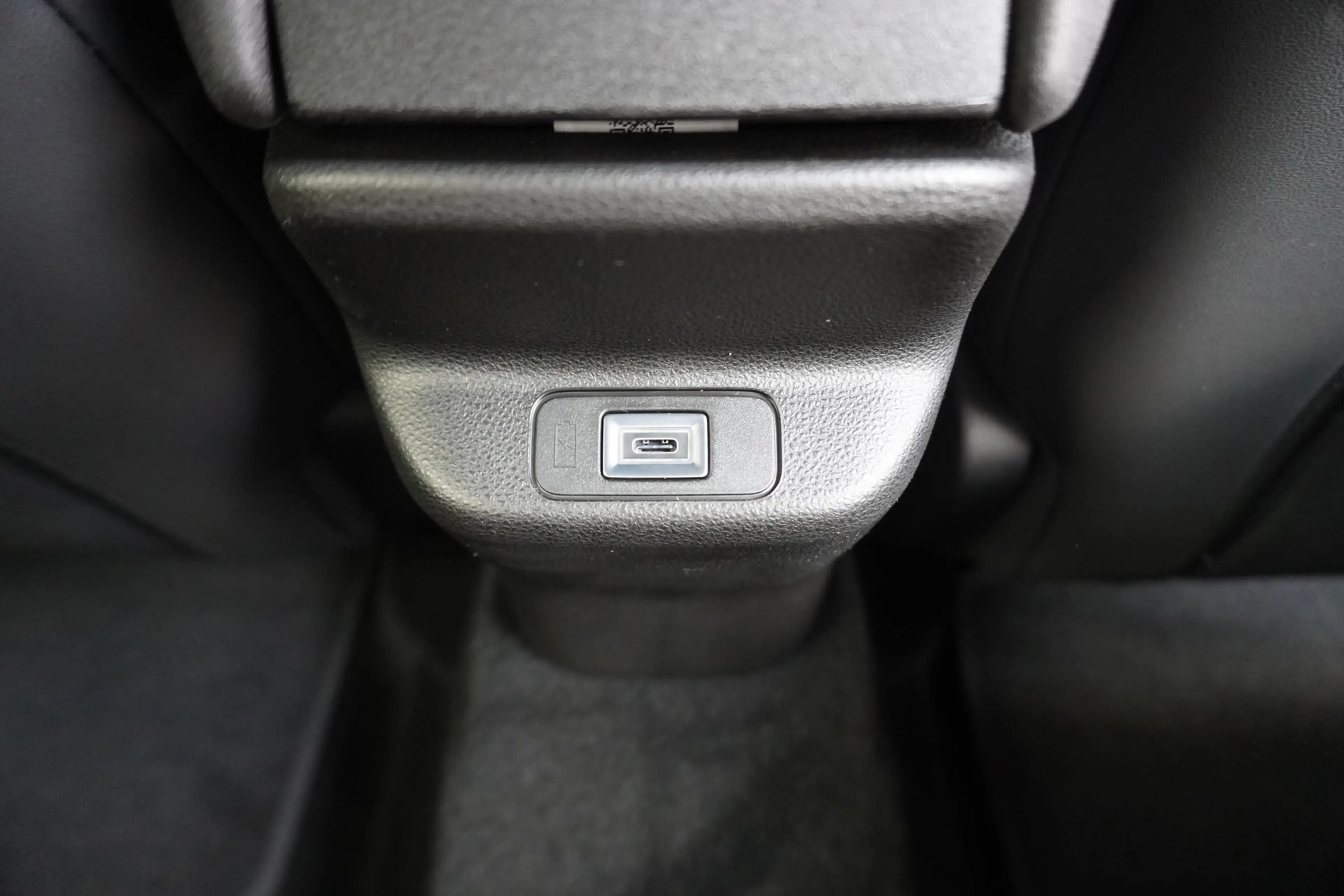 Alfa Romeo Junior Ibrida Speciale 1.2 VGT LED ACC Navi — photo 14