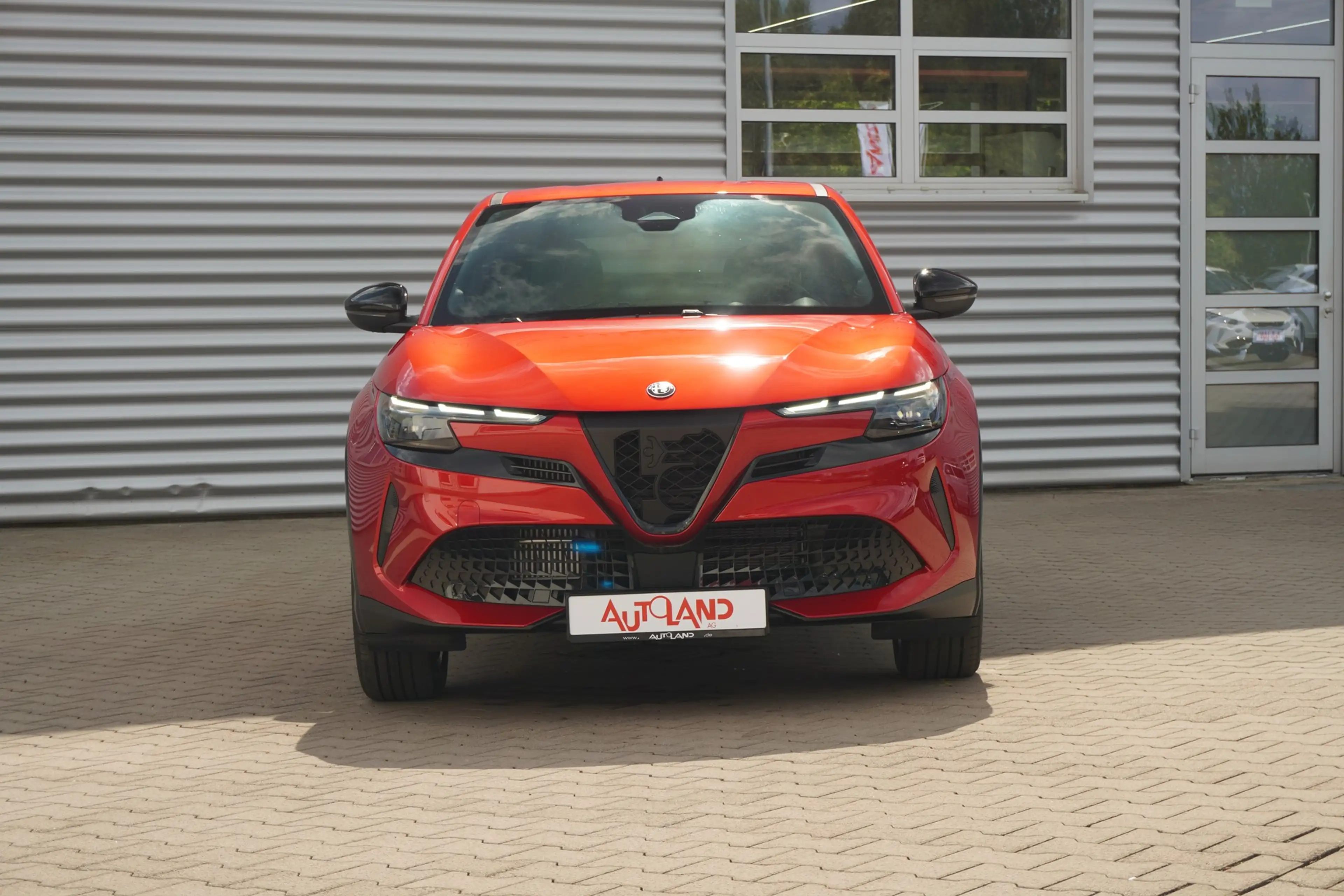 Alfa Romeo Junior Ibrida Speciale 1.2 VGT LED ACC Navi — photo 3
