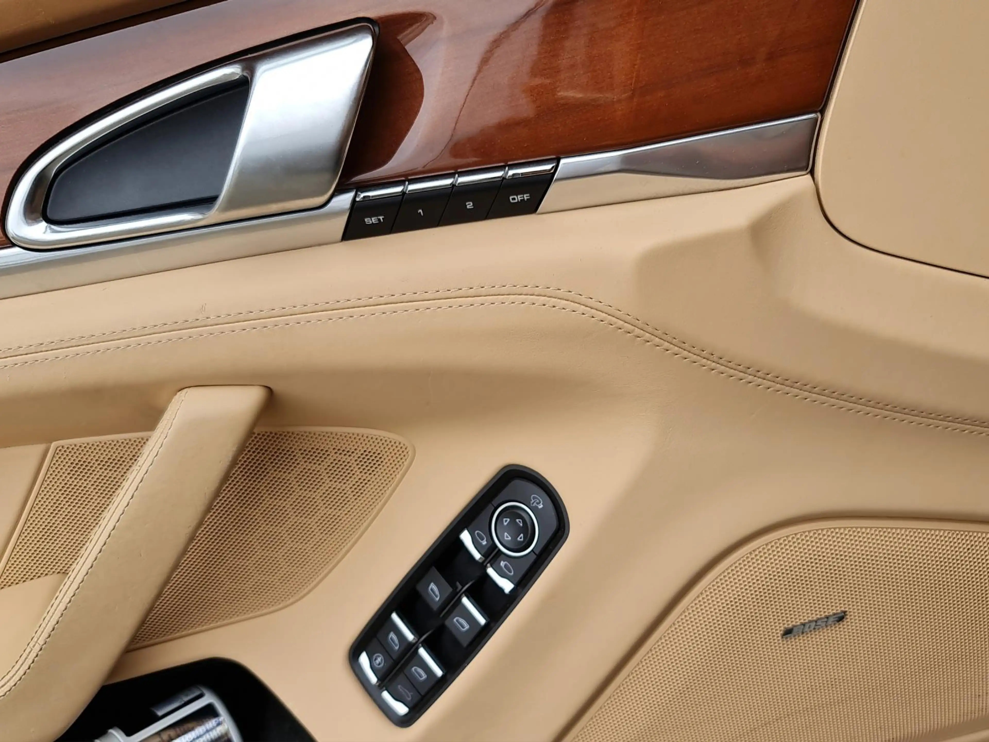 Porsche Panamera Turbo 4.8 V8 Turbo KAT Metallic — photo 9