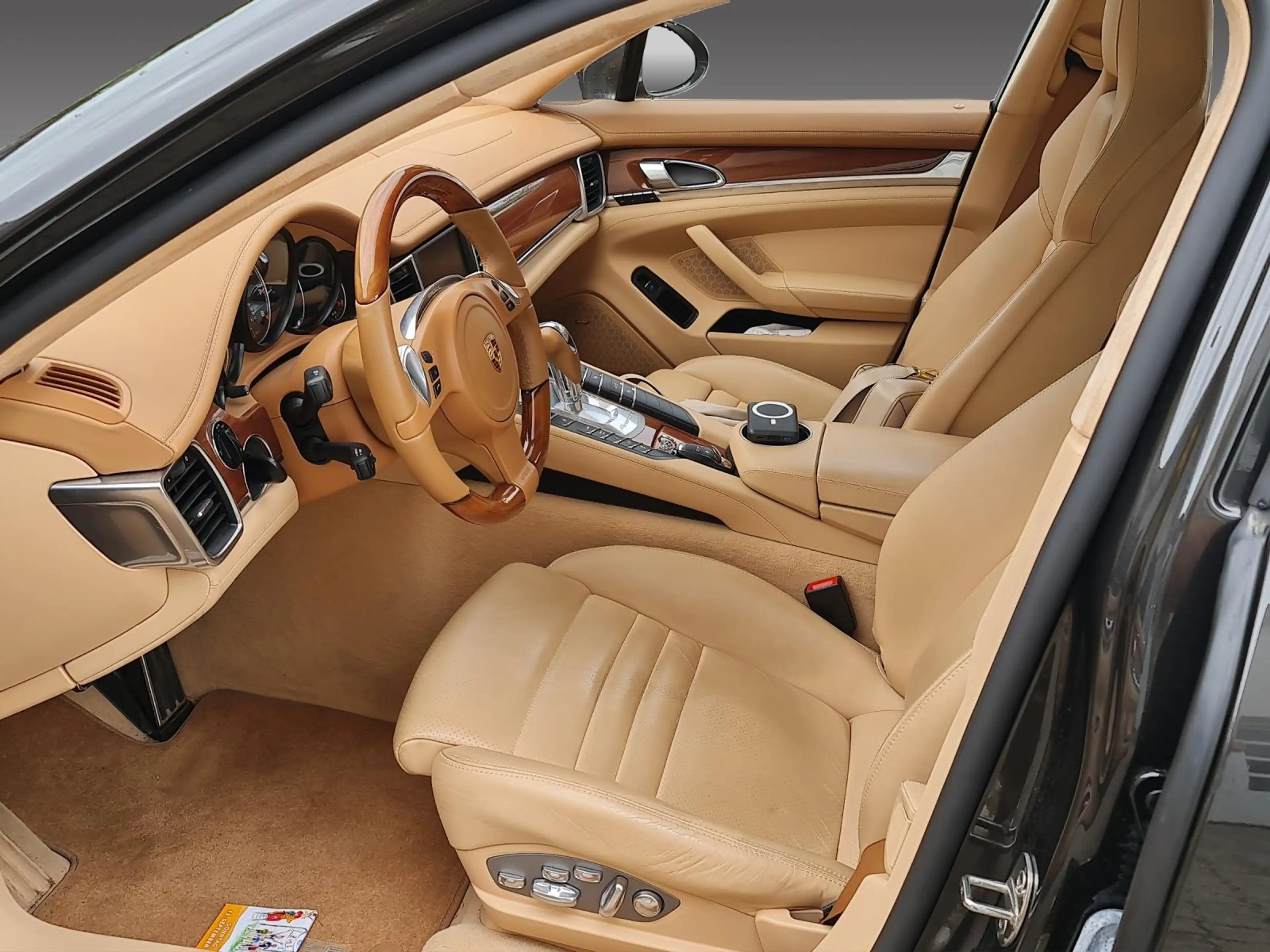 Porsche Panamera Turbo 4.8 V8 Turbo KAT Metallic — photo 10