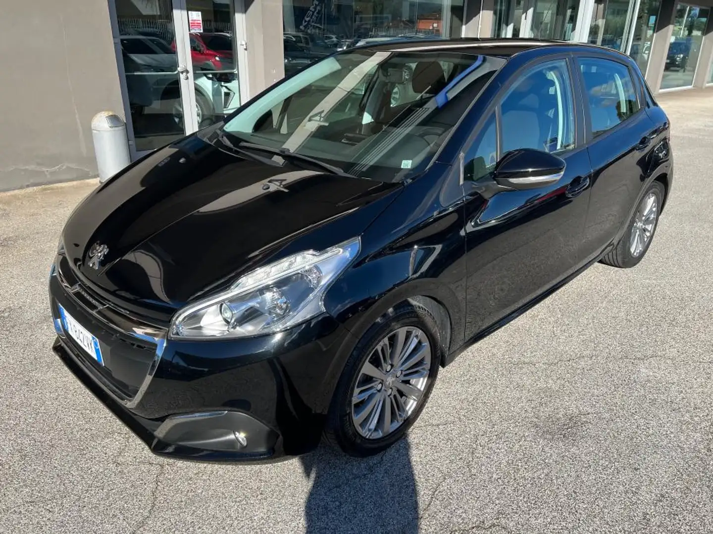 Peugeot 208 208 5p 1.5 bluehdi Active s&s 100cv 5m Noir - 1