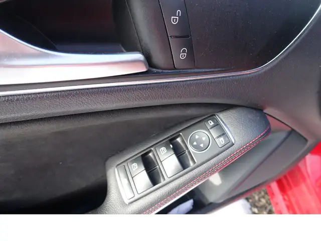 Mercedes-Benz A-Class view 26