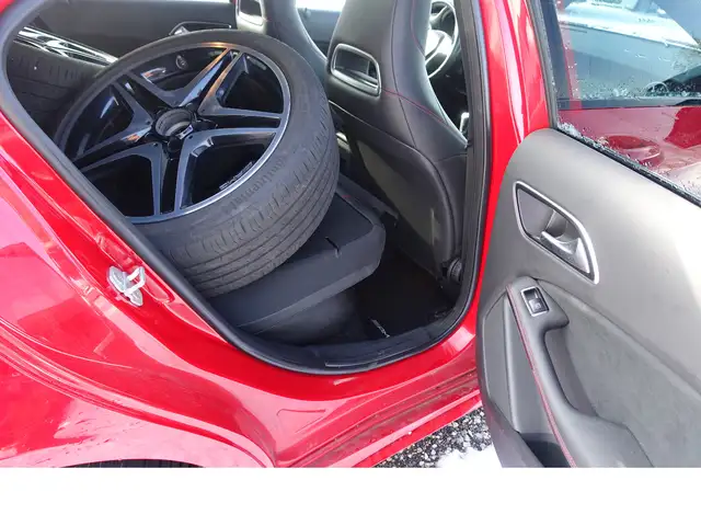 Mercedes-Benz A-Class view 22