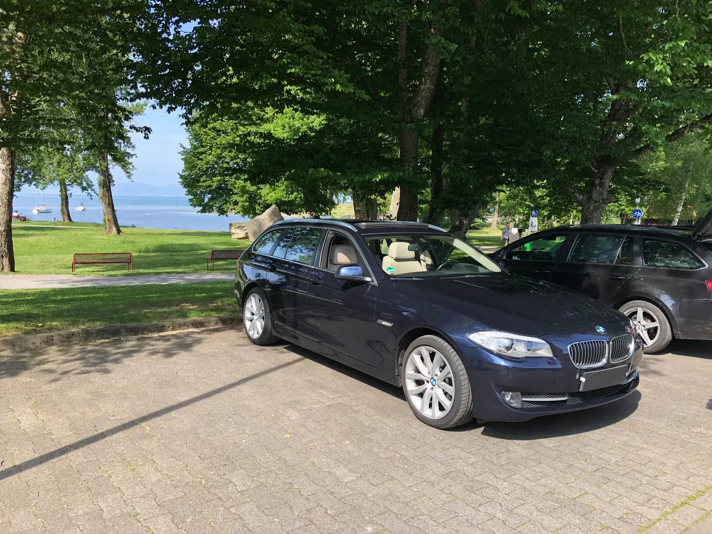 BMW 530 5er Touring Diesel 530d xDrive Touring Sport-Aut. Albastru - 1