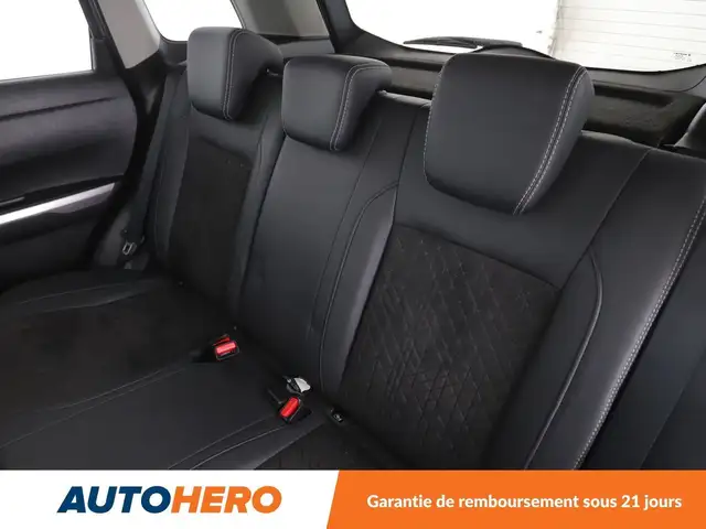 Suzuki Vitara view 14