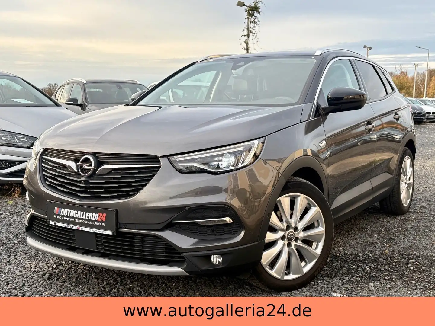 Opel Grandland X Aut Navi Leder SPORTSITZE LED 1.HD Gris - 1