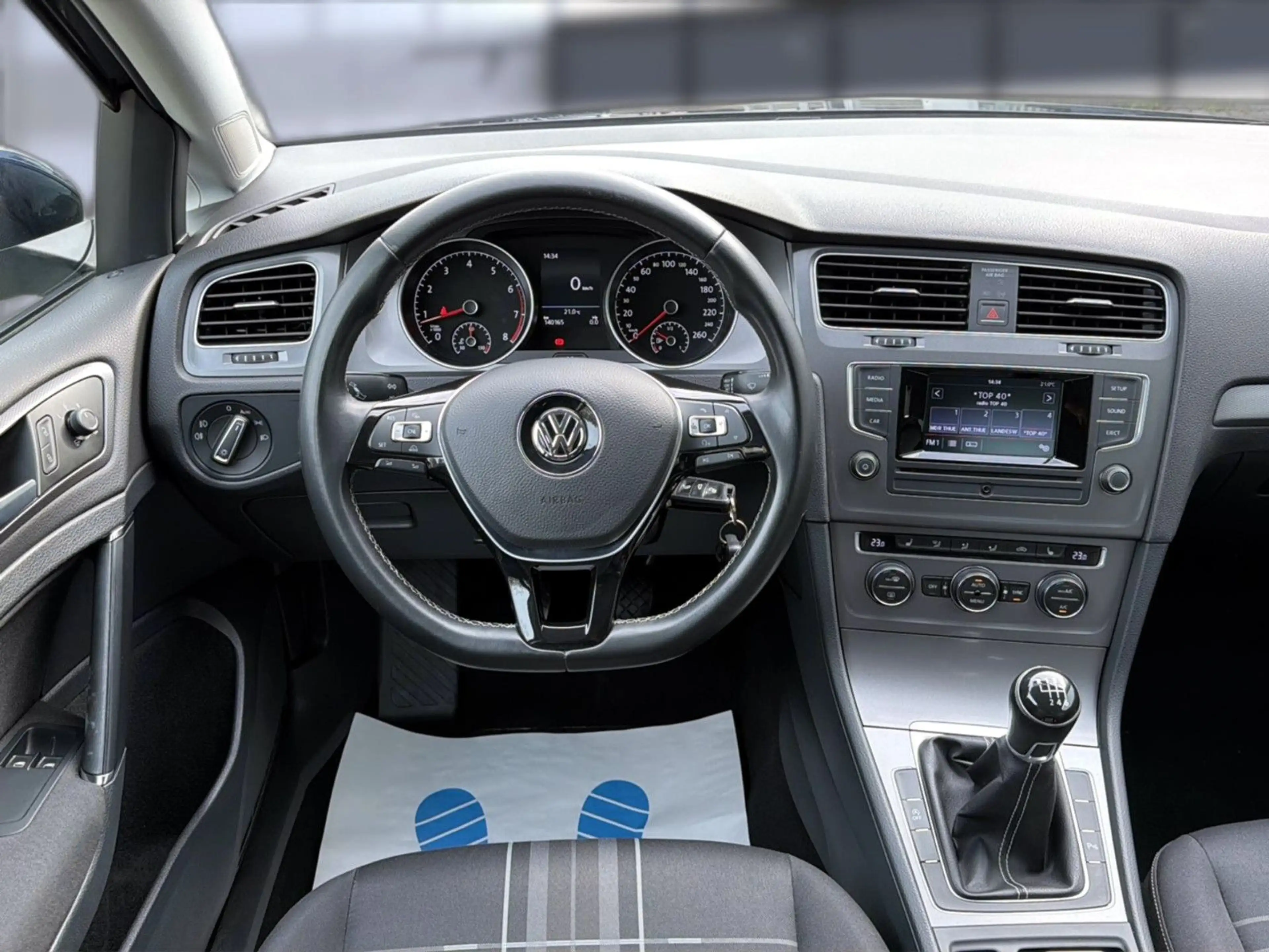 Volkswagen Golf VII Lim. Lounge+BI-XENON+KLIMAA.+PDC+ALU — photo 13