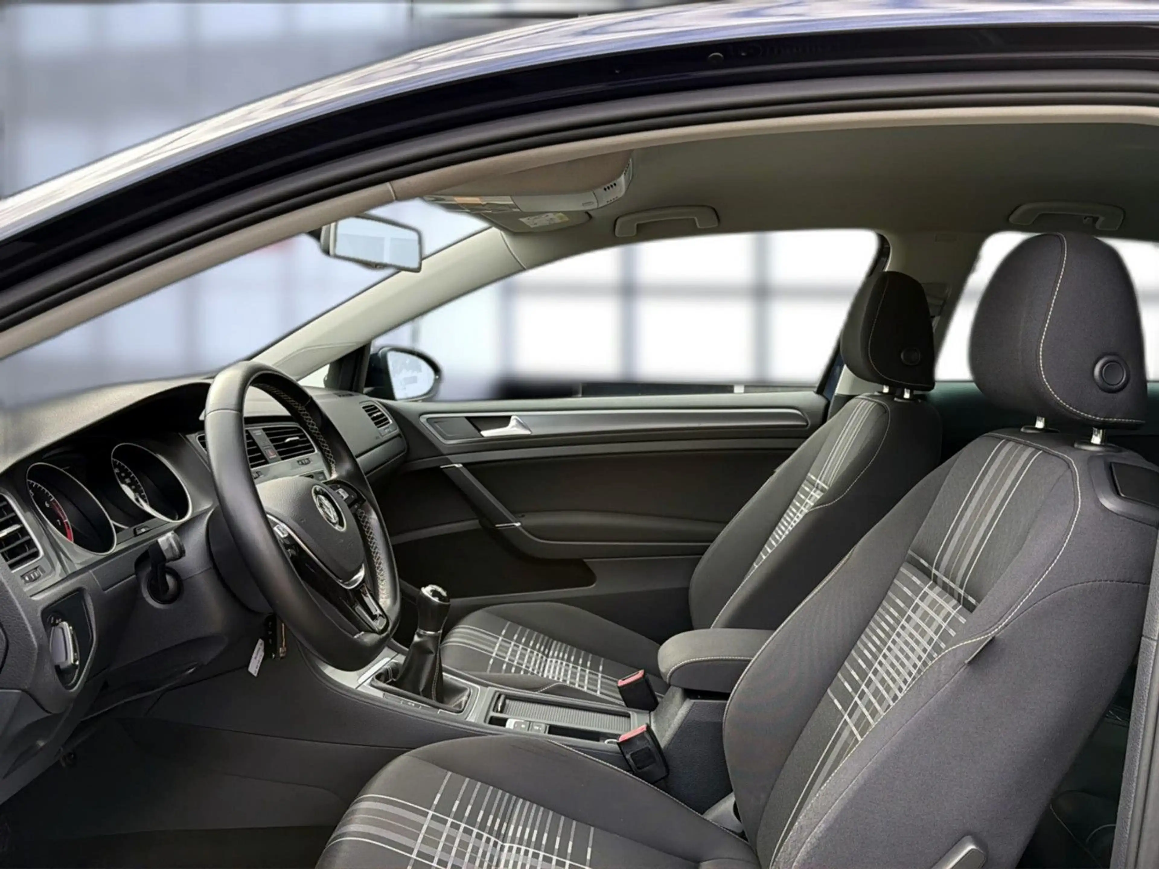 Volkswagen Golf VII Lim. Lounge+BI-XENON+KLIMAA.+PDC+ALU — photo 9