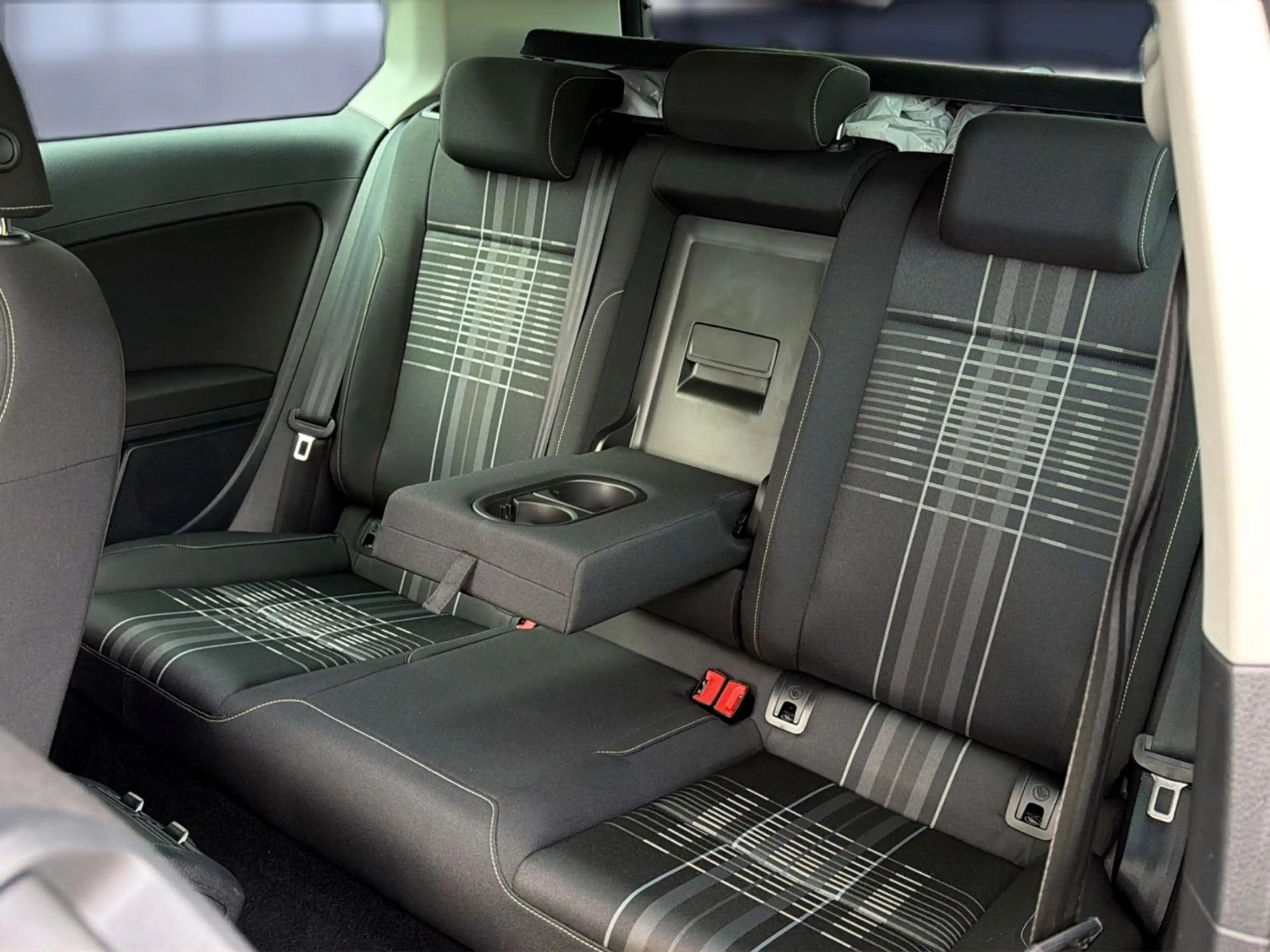 Volkswagen Golf VII Lim. Lounge+BI-XENON+KLIMAA.+PDC+ALU — photo 11