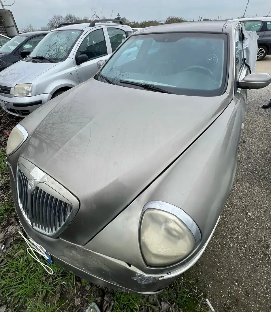 Lancia Thesis Thesis 2.4 jtd 20v Emblema 175cv auto Beige - 1