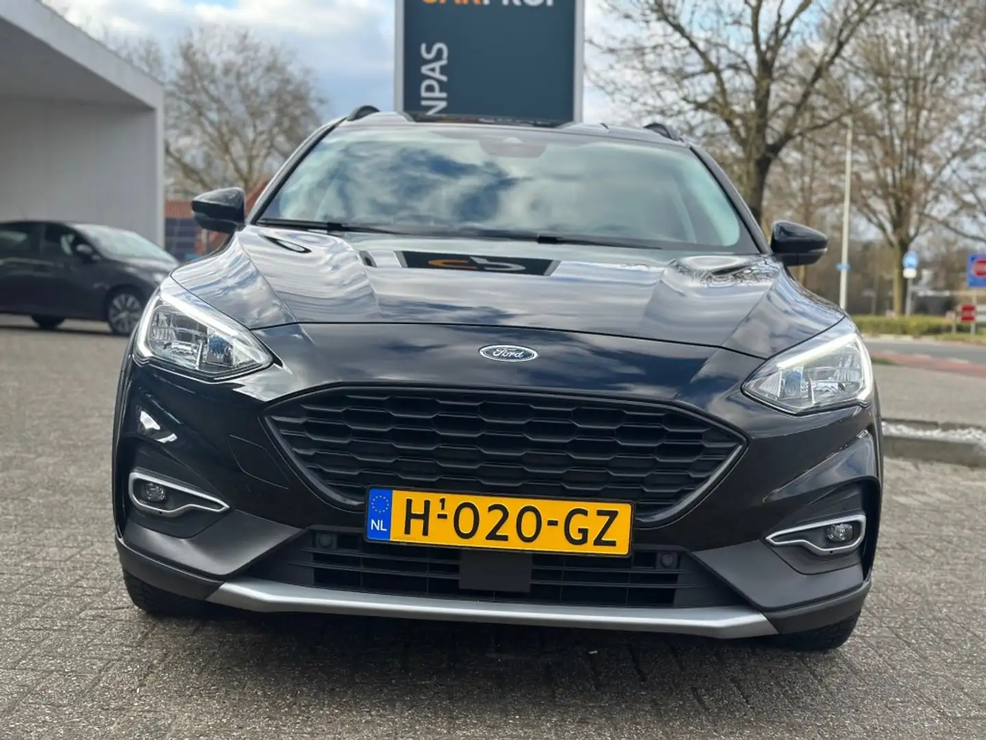 Ford Focus 1.0 Ecoboost Wagon Active Business '' Trekhaak - C Noir - 2