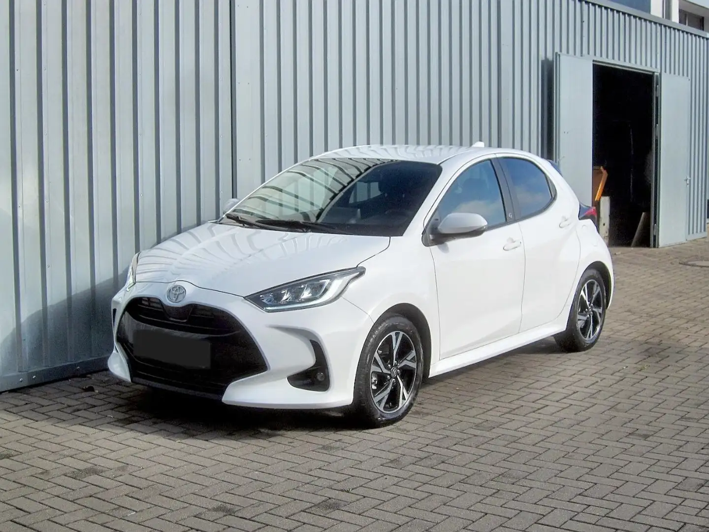 Toyota Yaris 1.5 Teamplayer Wit - 2
