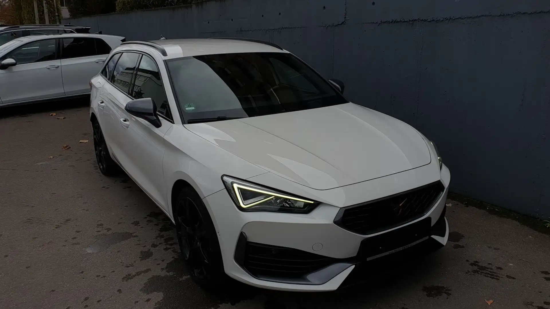 CUPRA Leon 1.4 e-HYBRID DSG Virtual/Navi+/ACC/Kamera Weiß - 2