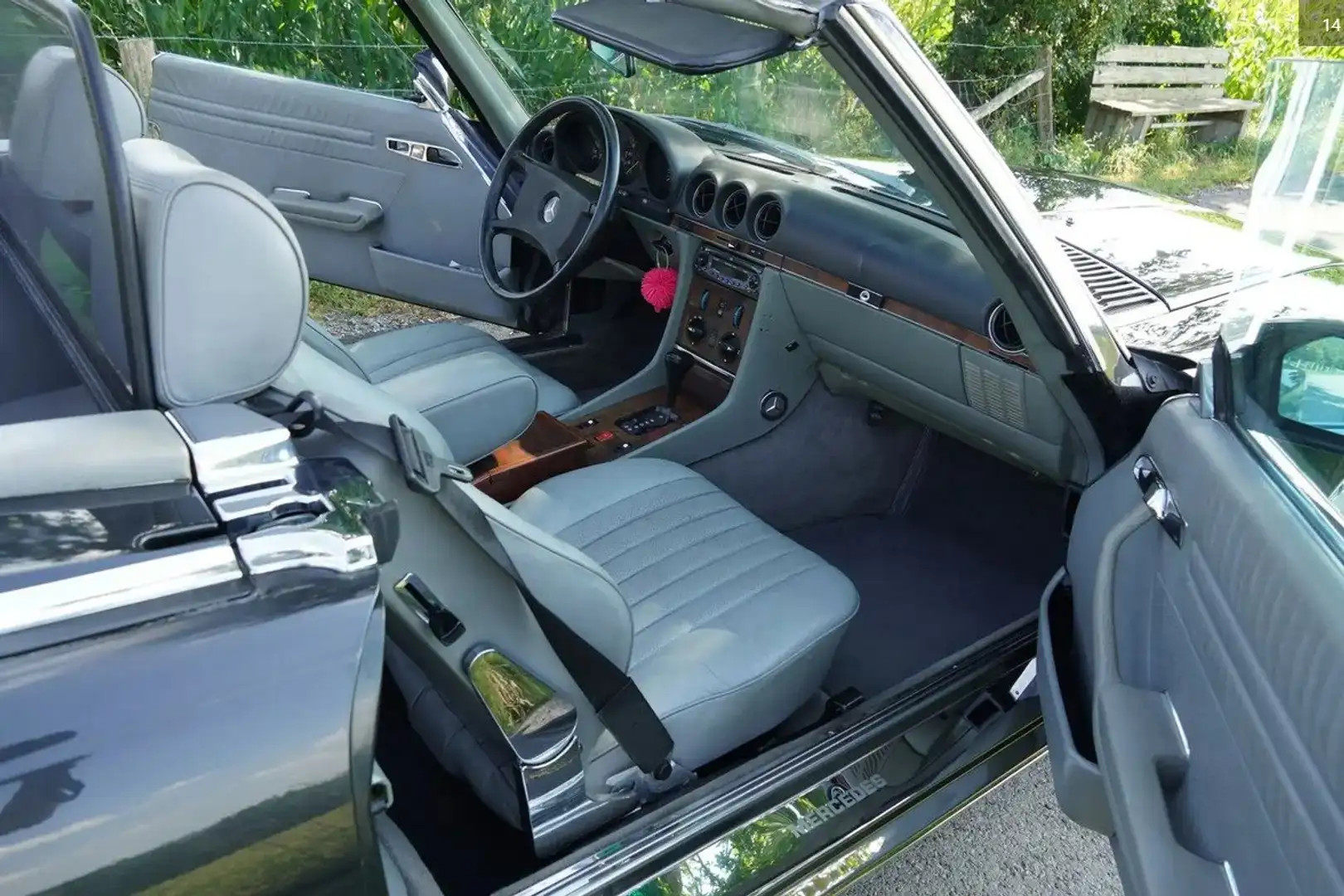 Mercedes-Benz SL 300 R107 Albastru - 2
