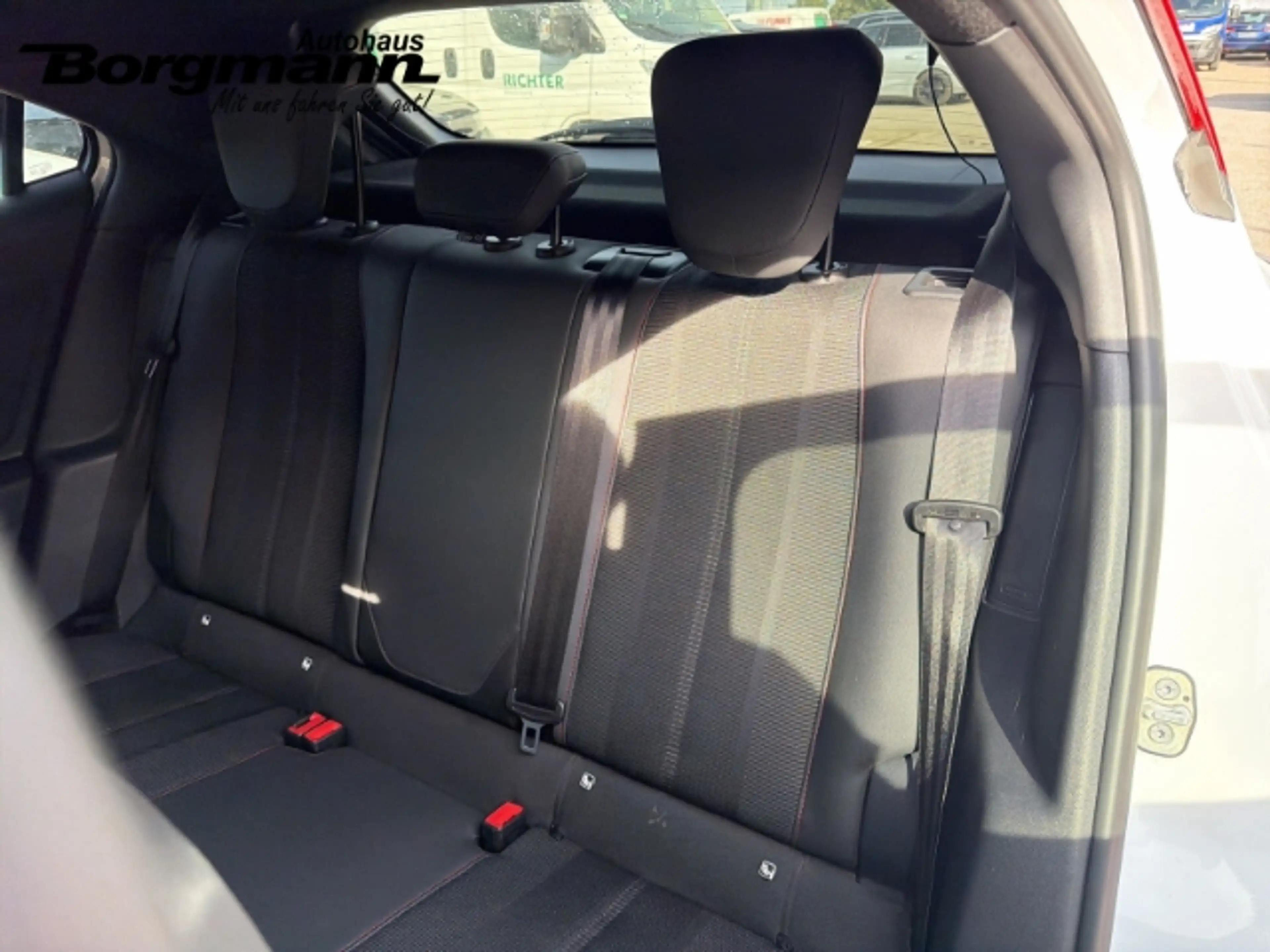 Opel Mokka-E GS-Line LED - PDC - Apple Carplay - Rückfahrkamera — photo 8