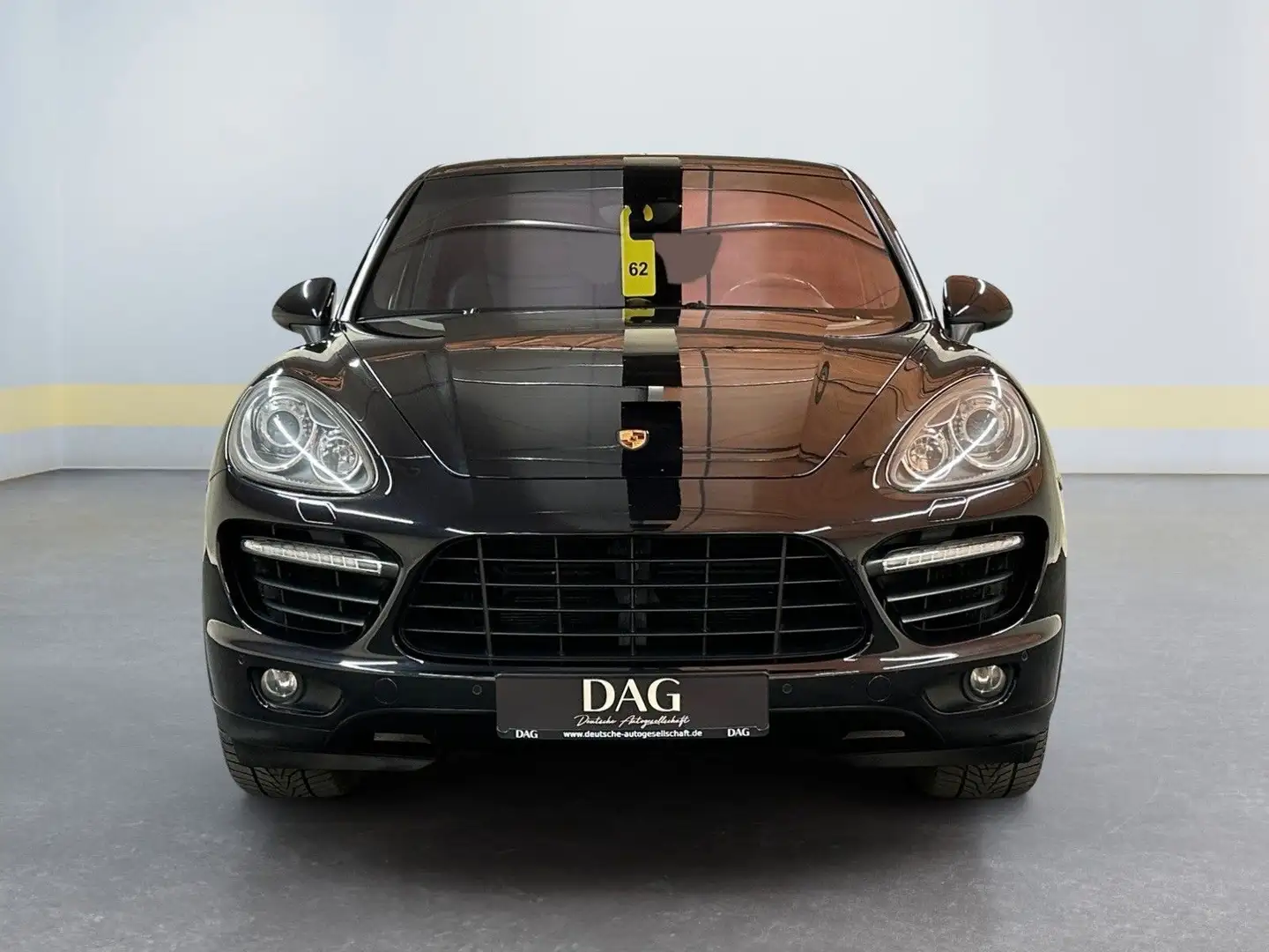 Porsche Cayenne Turbo +BI-XENON+AHK+4x SITZHZ+NAVI+BURM. Nero - 2