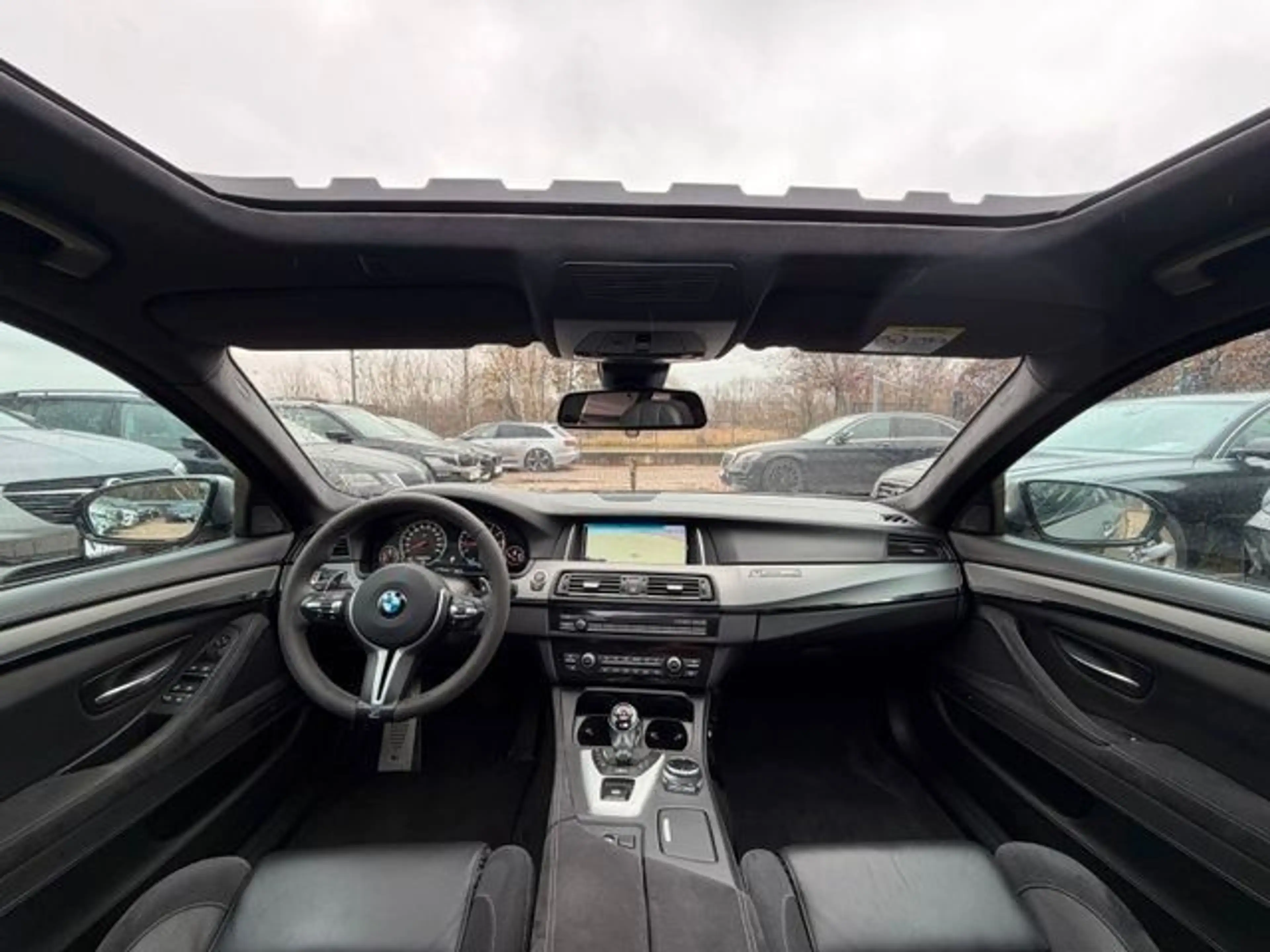 BMW M5 30 Jahre Edition-1 von 300 Leder*Pano*HeadUp — photo 9