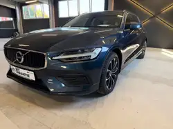 Volvo V60 Kombi Momentum Pro Core*1.Hand*Lenkrad Heizu