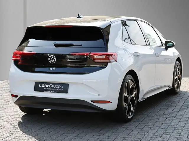 Volkswagen Id.3 view 6
