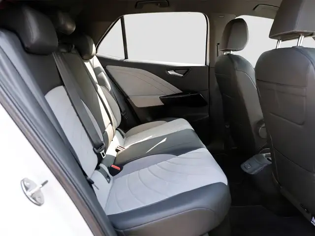 Volkswagen Id.3 view 11