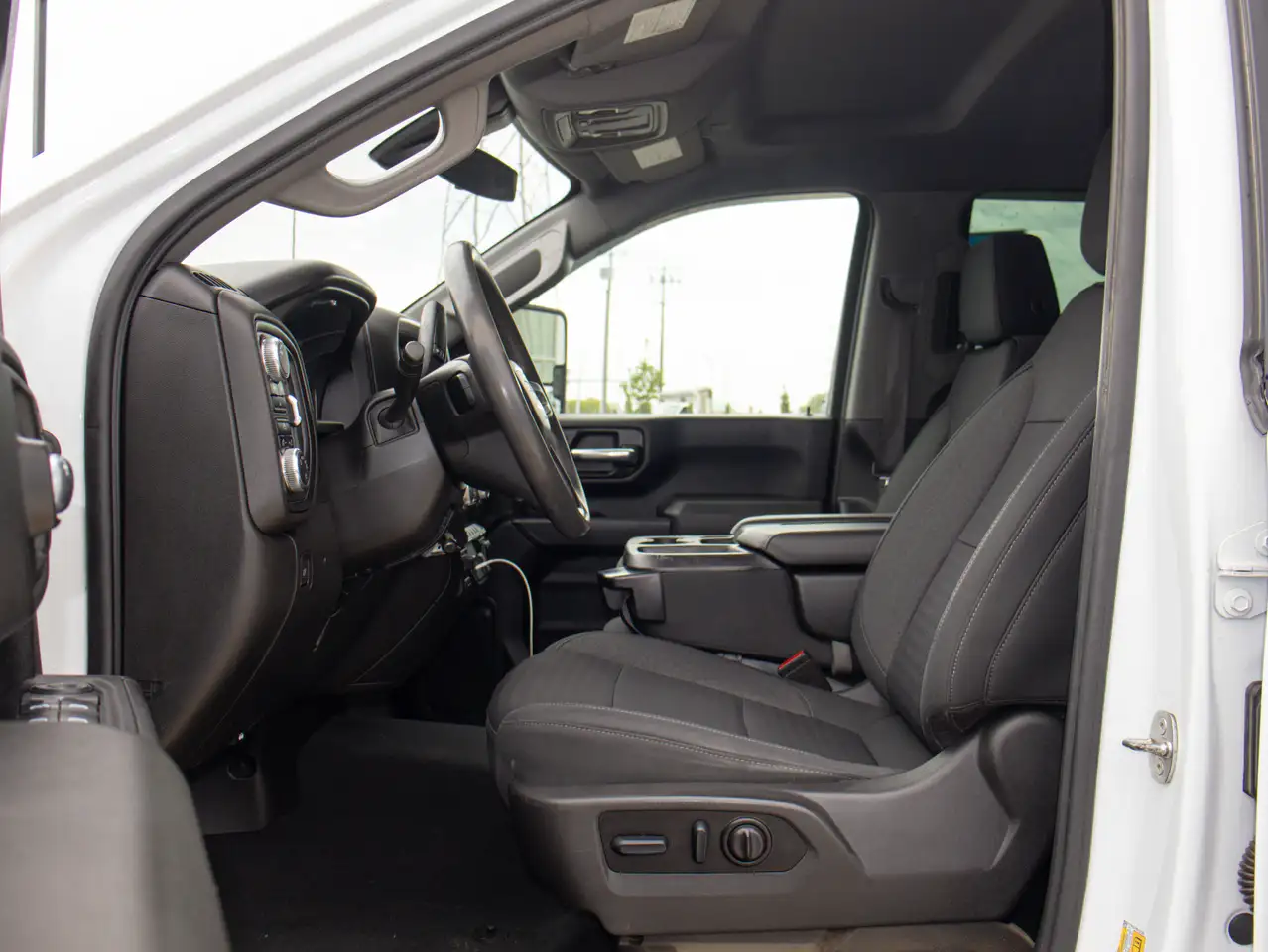 GMC Sierra 2500HD снимка GMC Sierra 2500HD