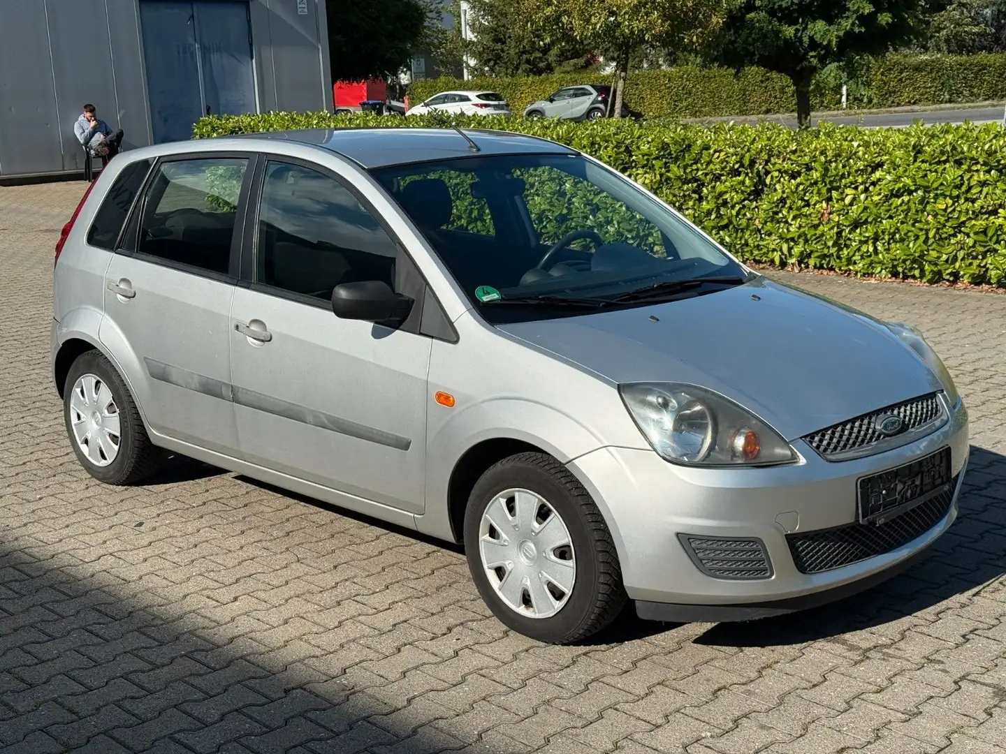 Ford Fiesta Fun X Klima* TÜV Neu* Scheckheft* Argent - 1