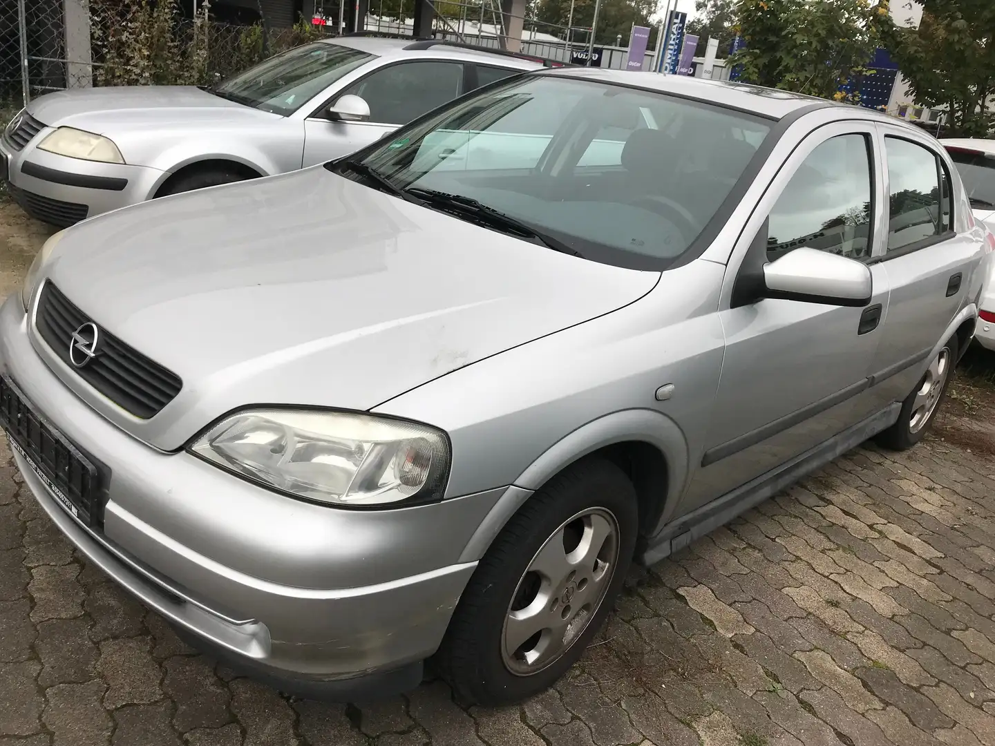 Opel Astra Astra 1.6 Comfort Silber - 1