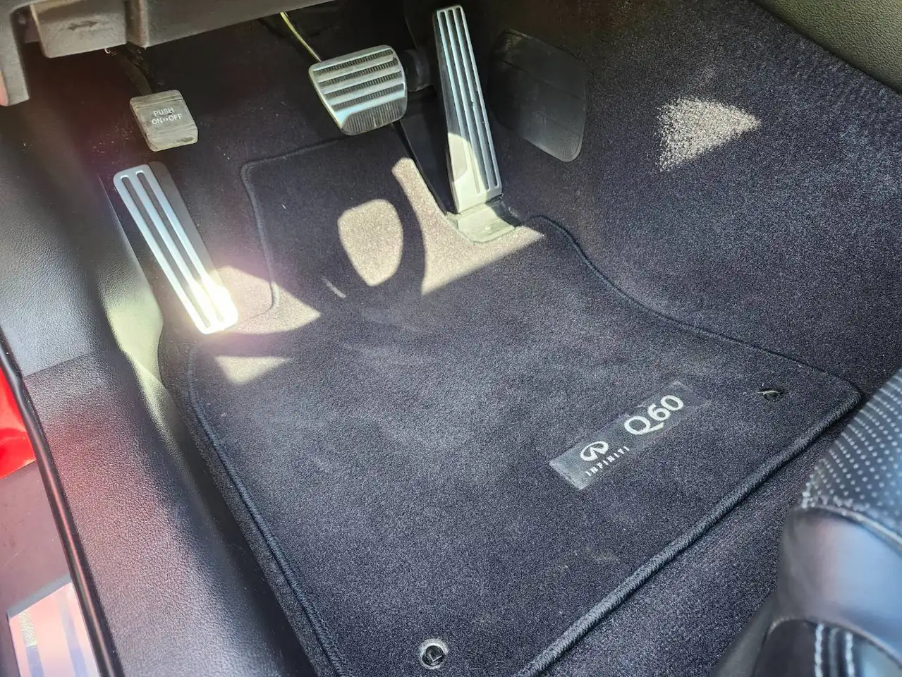 Infiniti Q60 fotografie Infiniti Q60