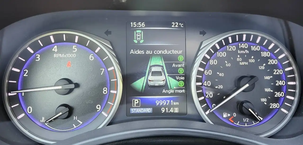 Infiniti Q60 fotografie Infiniti Q60